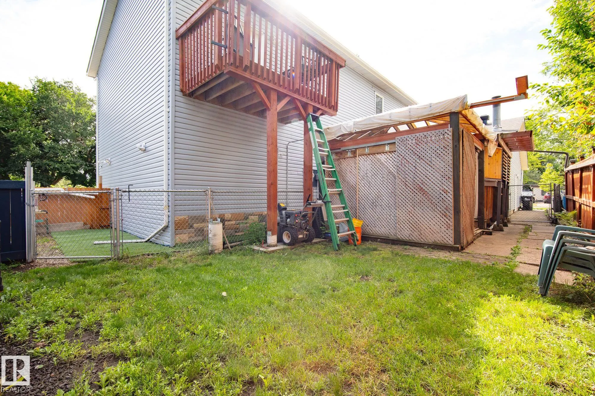 127 PINE Street