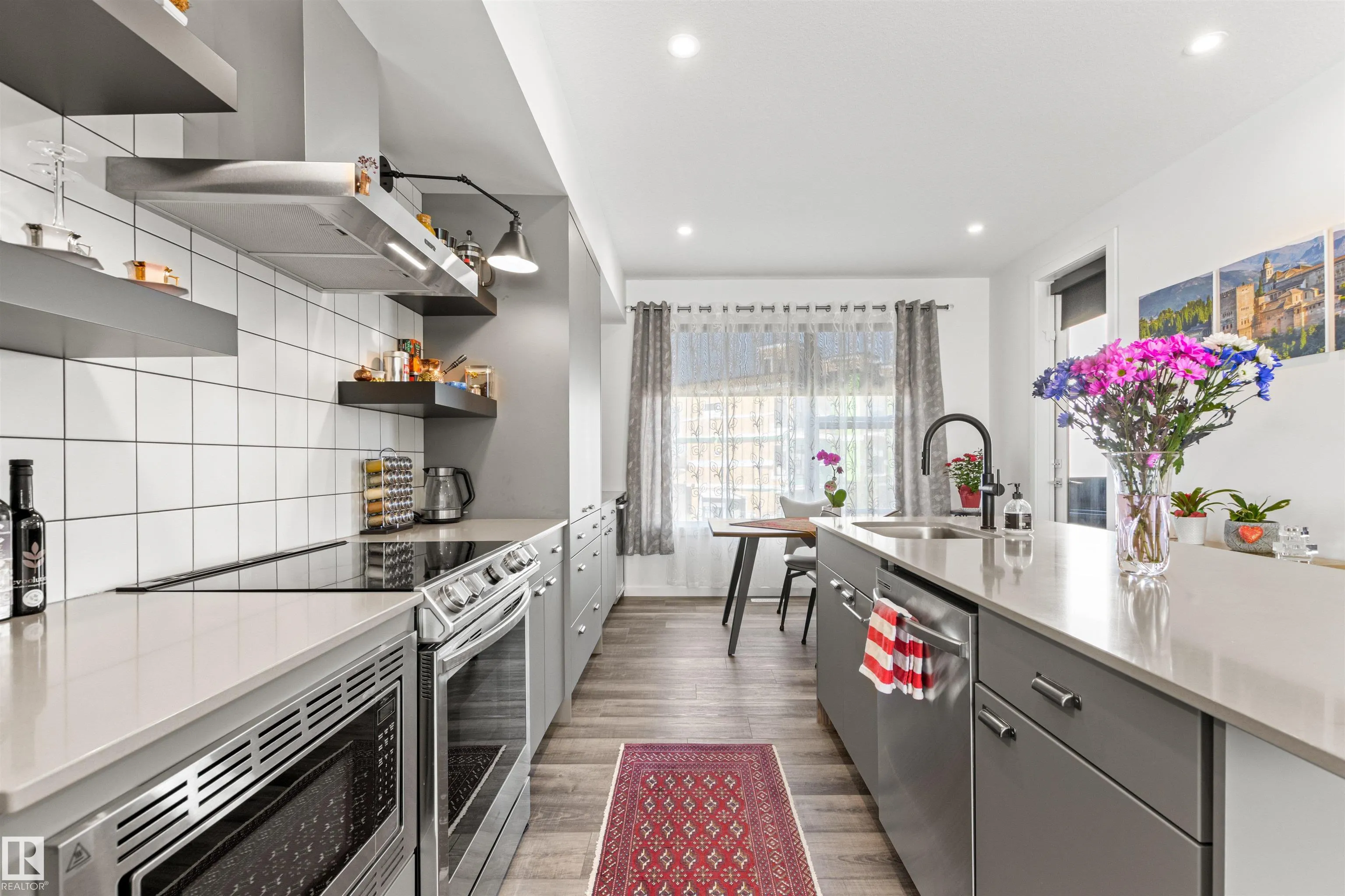 5 RONDEAU Drive
