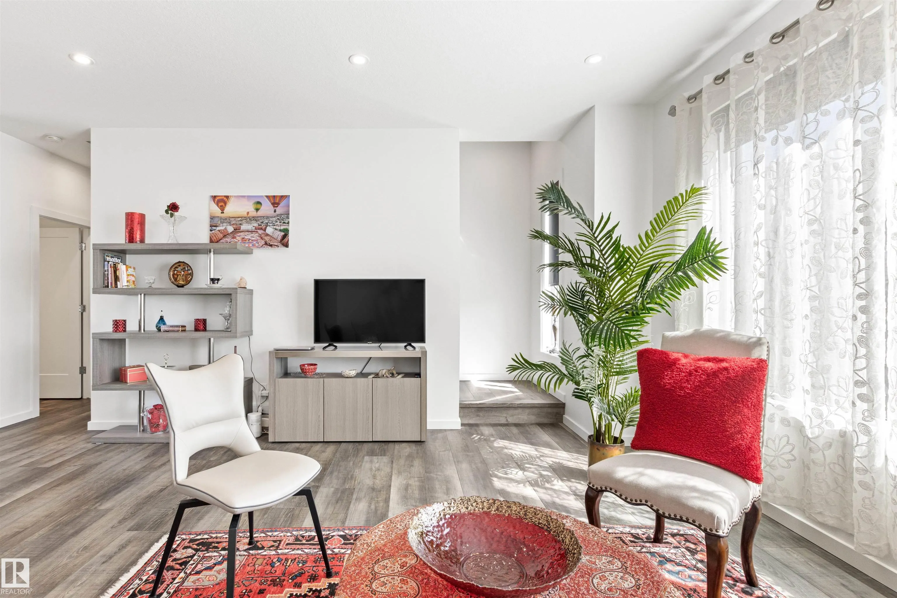 5 RONDEAU Drive
