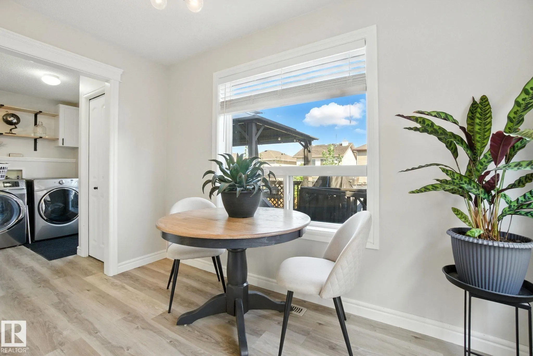 38 VAUGHN Avenue