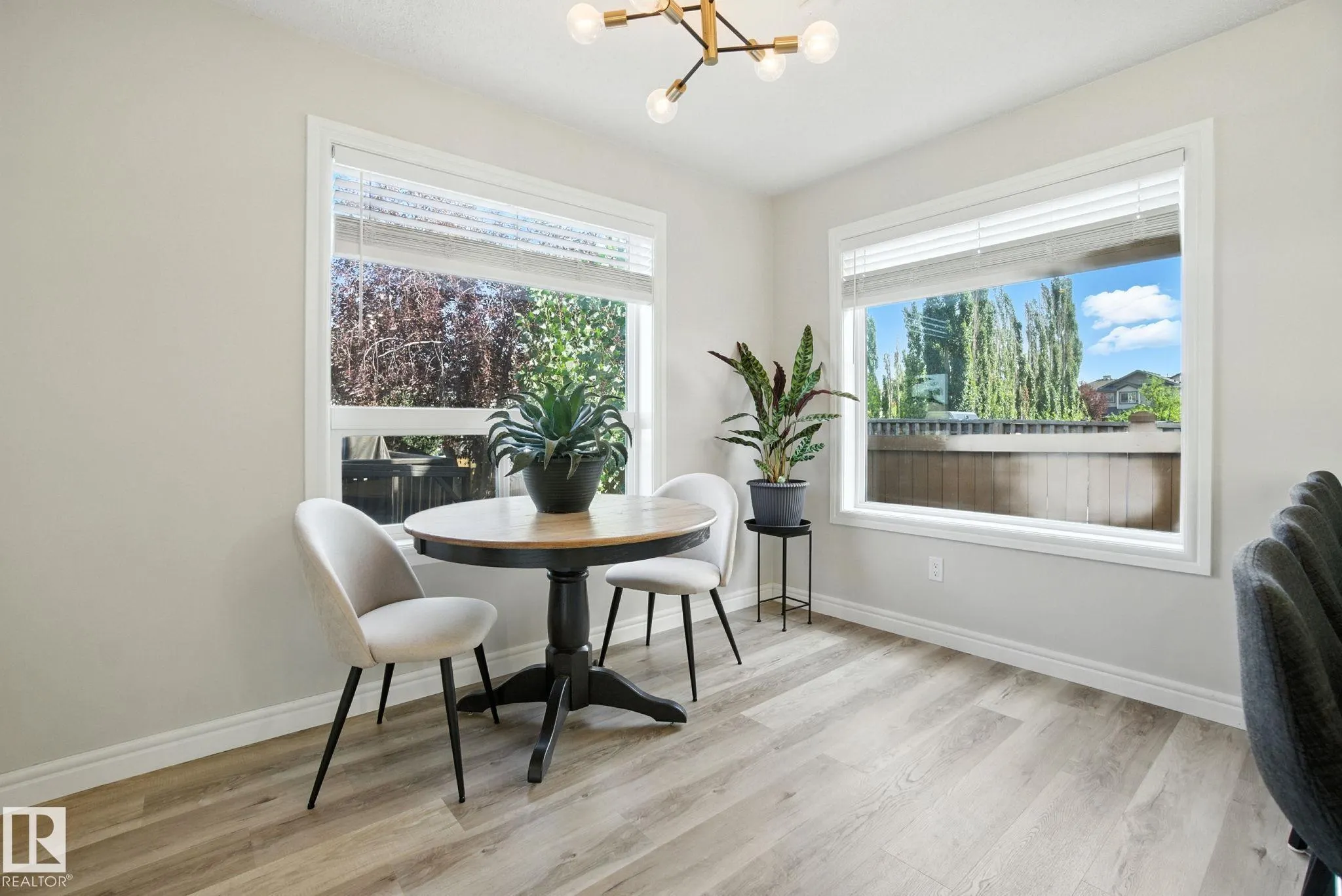 38 VAUGHN Avenue