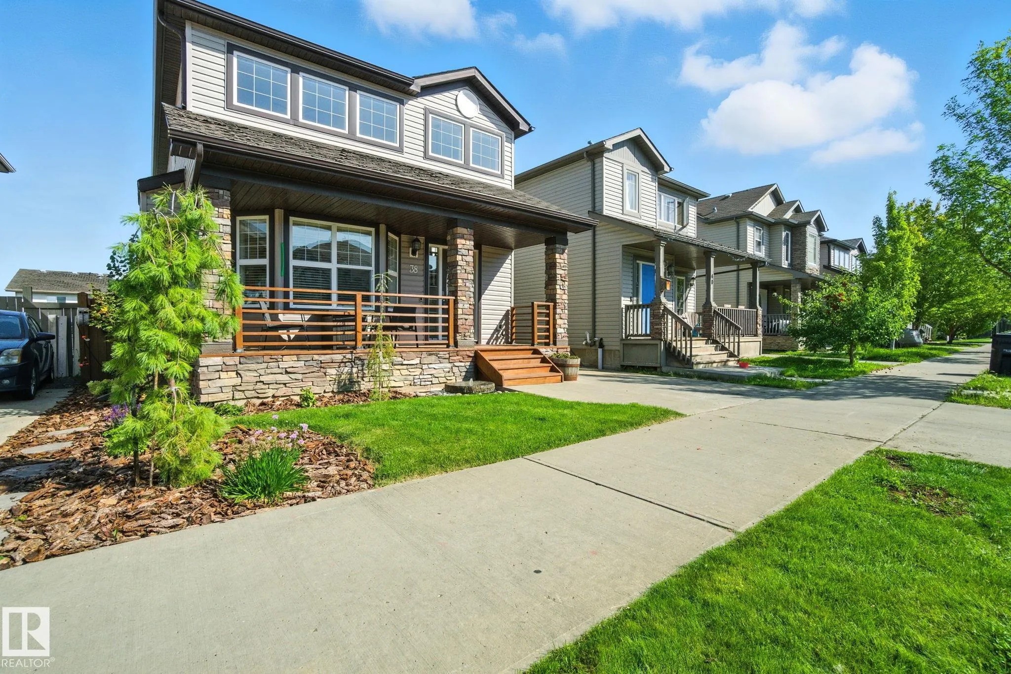 38 VAUGHN Avenue