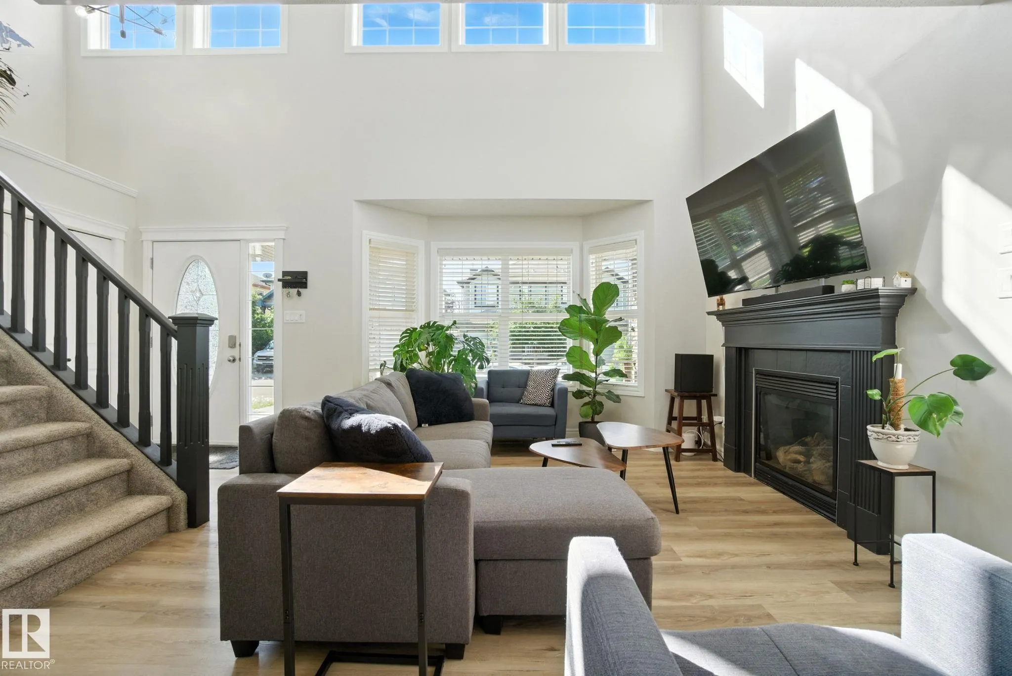 38 VAUGHN Avenue