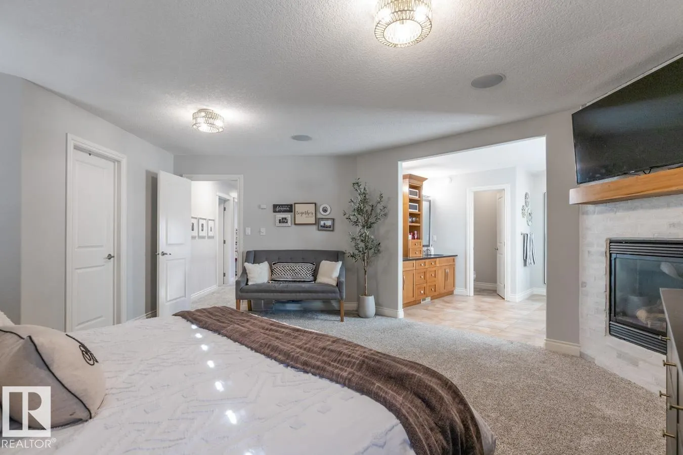 52304 RGE ROAD 233