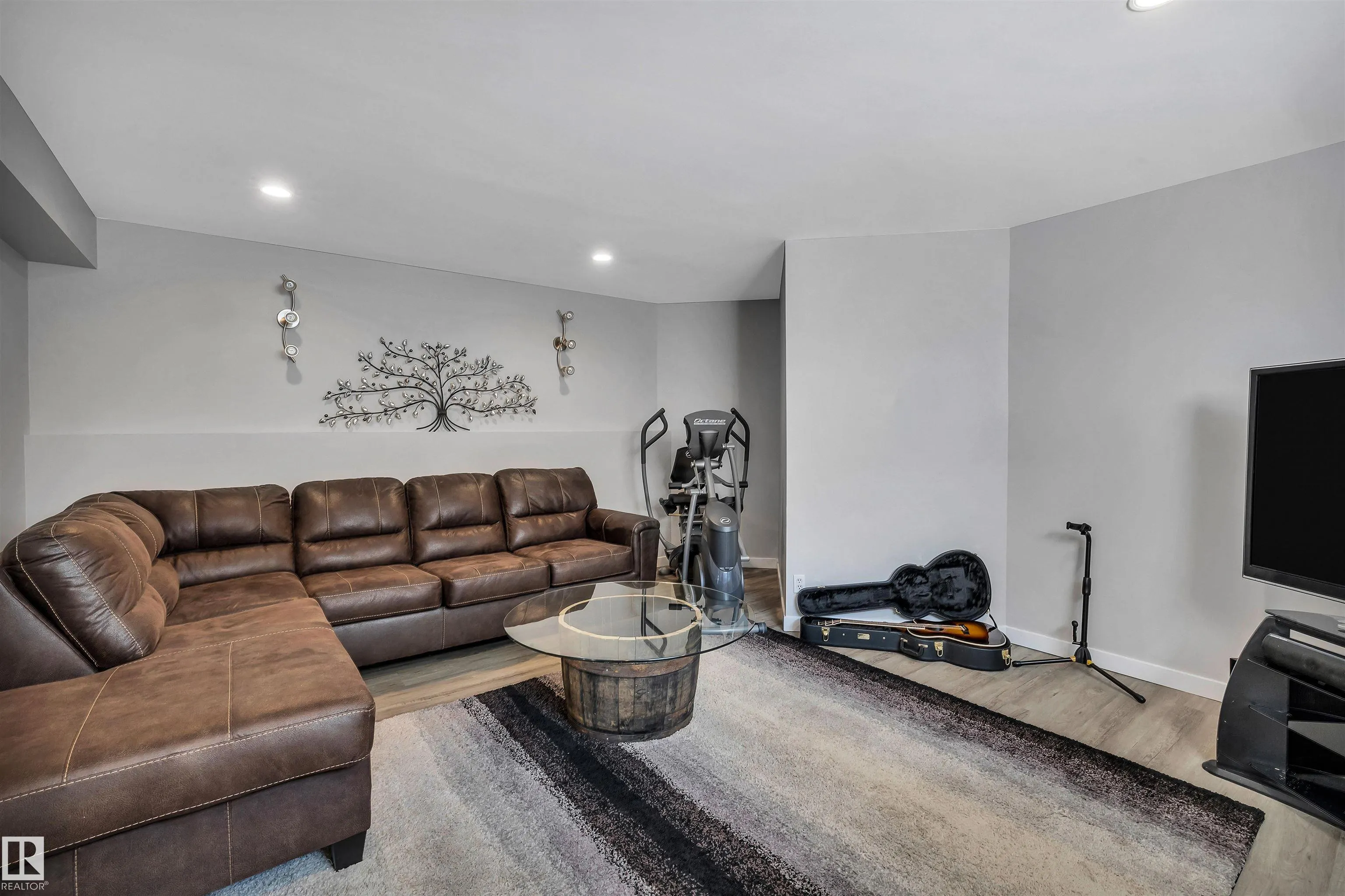 78 DEER PARK Boulevard