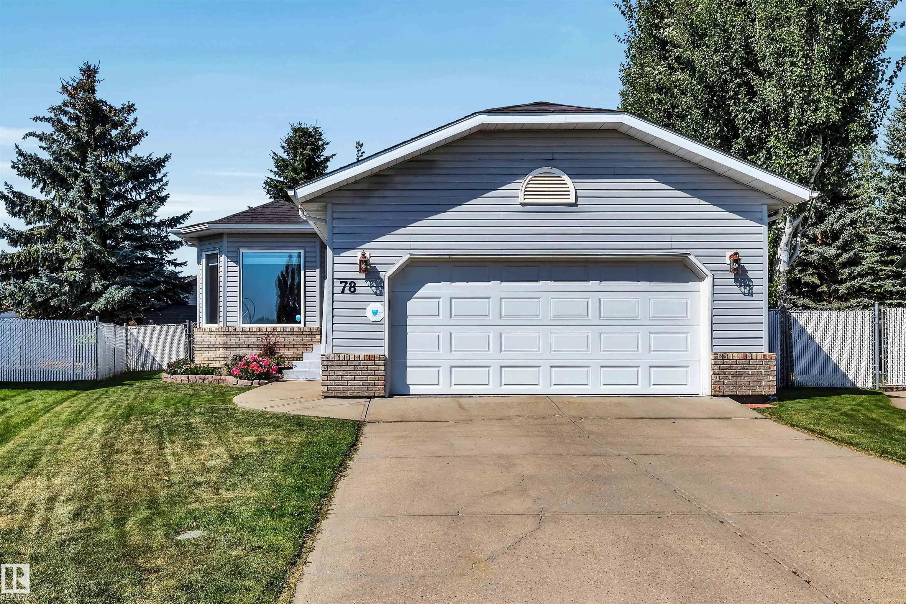 78 DEER PARK Boulevard