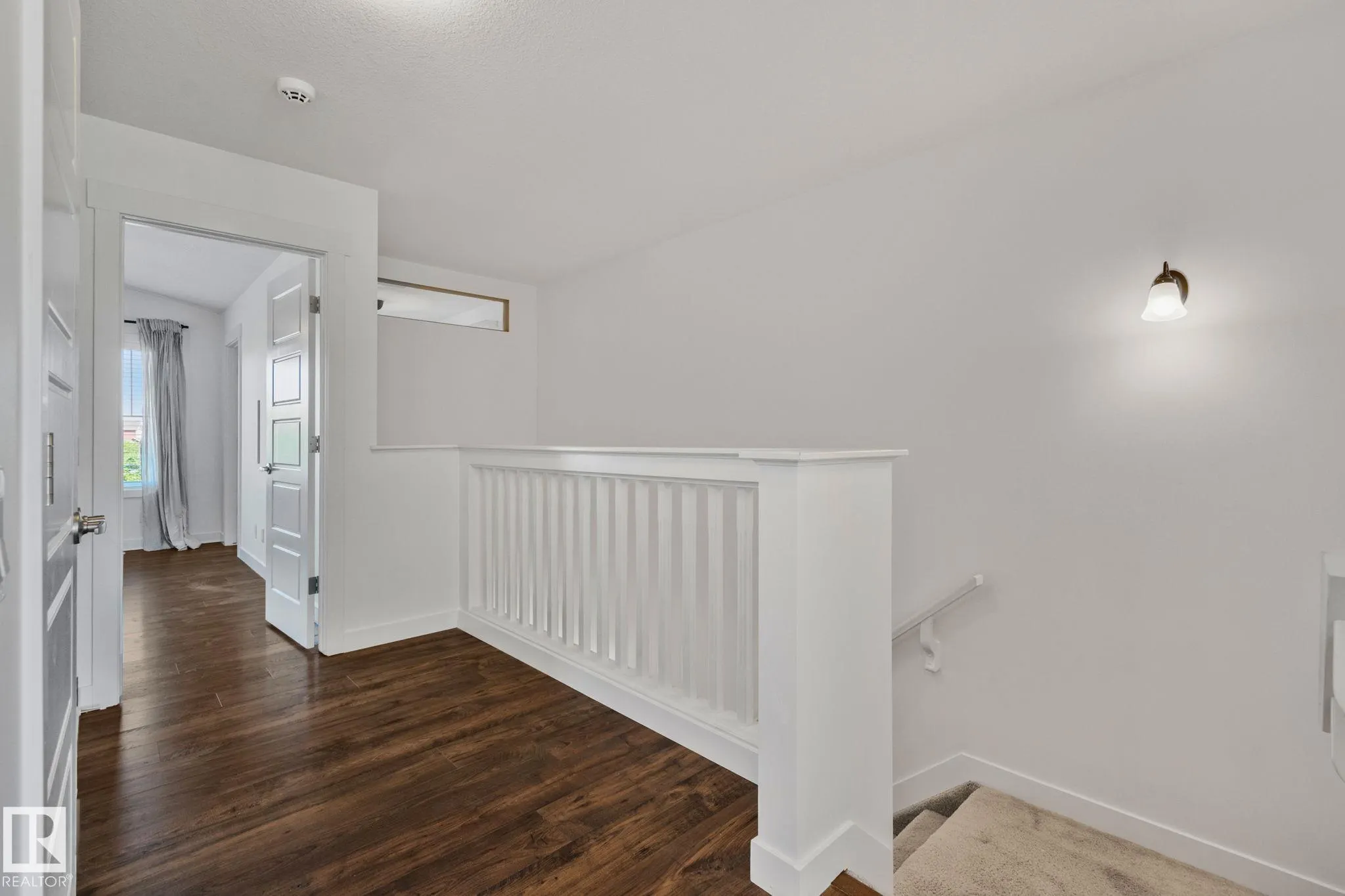 526 ORCHARDS Boulevard