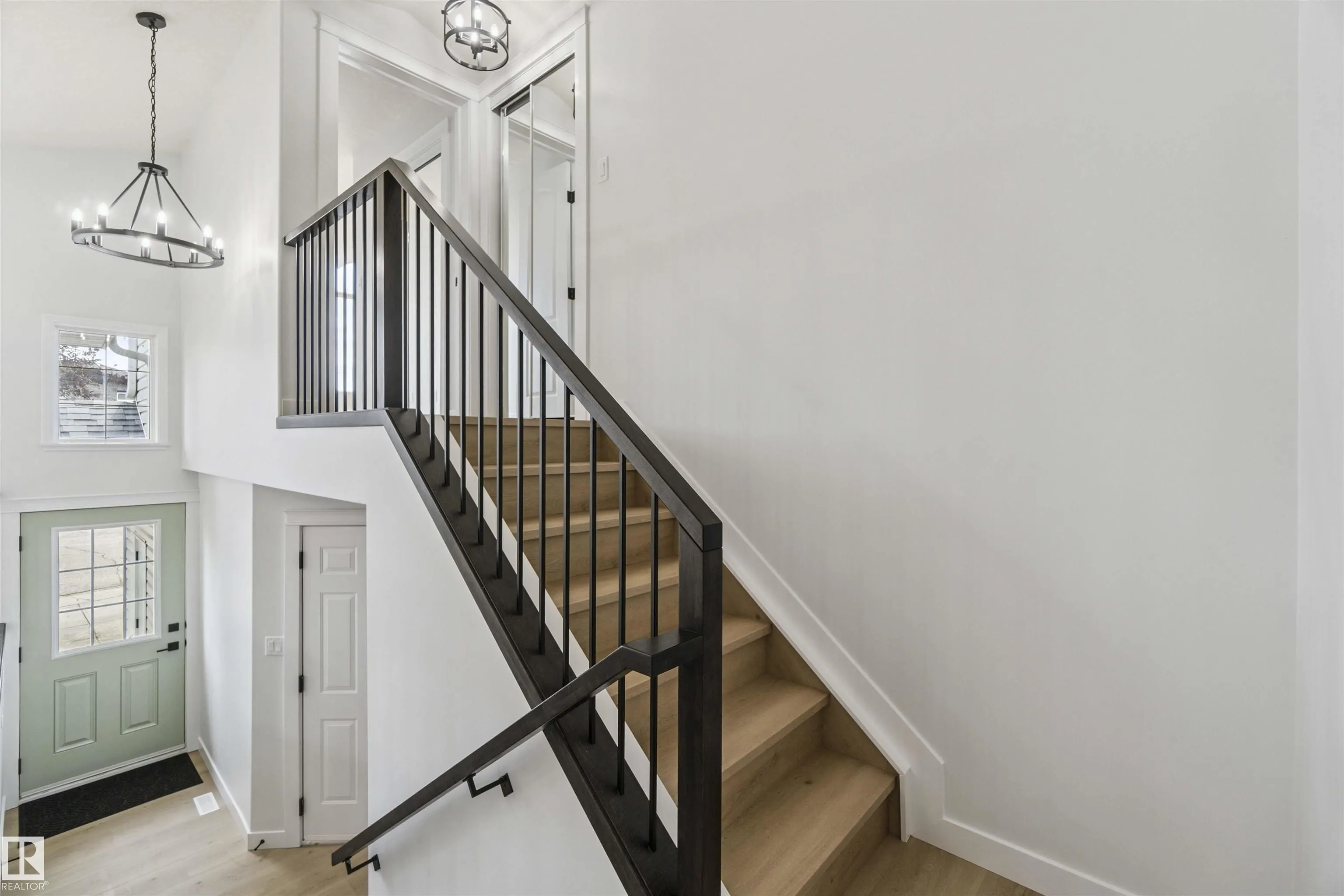 618 LAYTON Court
