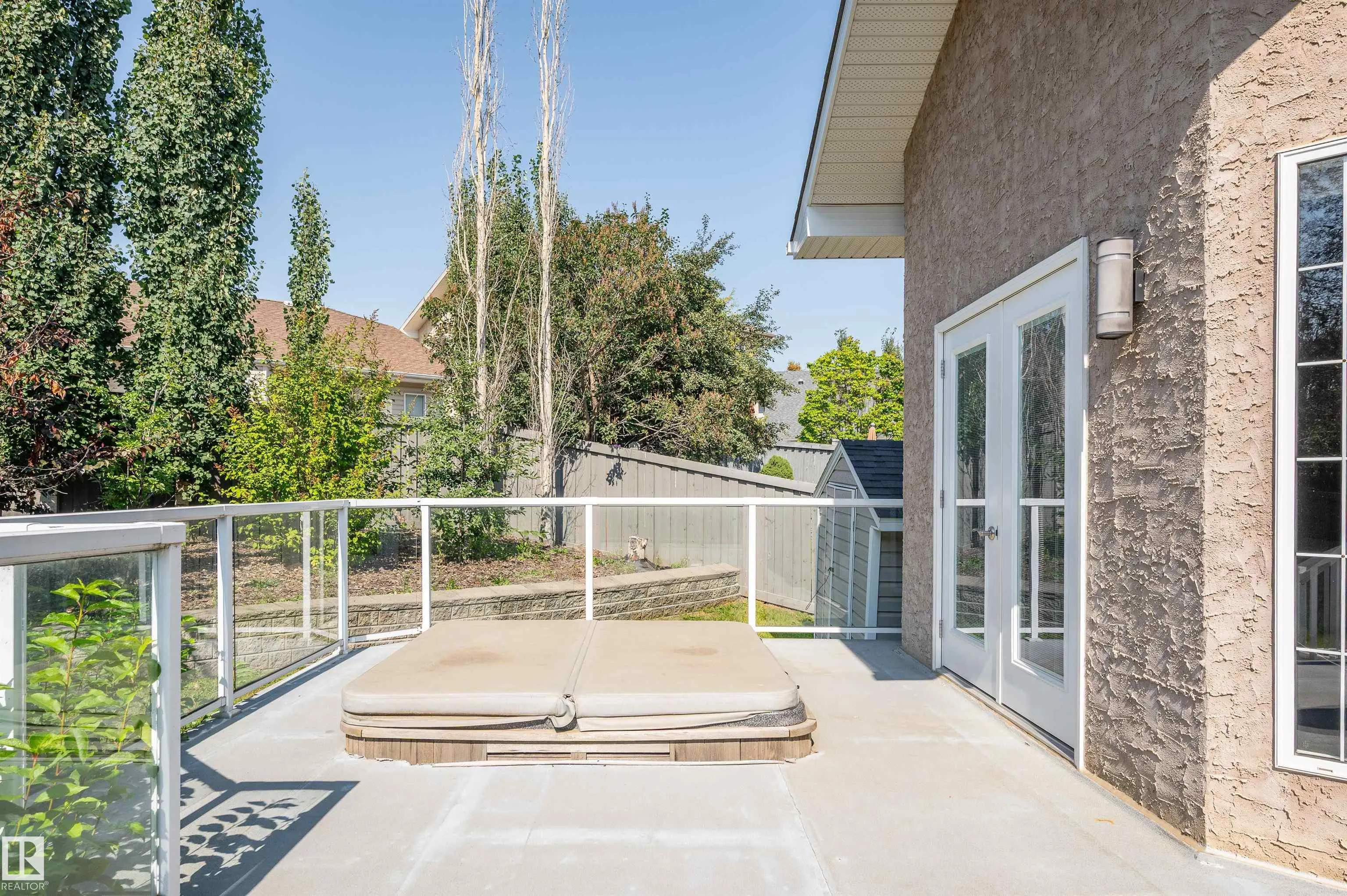 21 OSBORNE Close