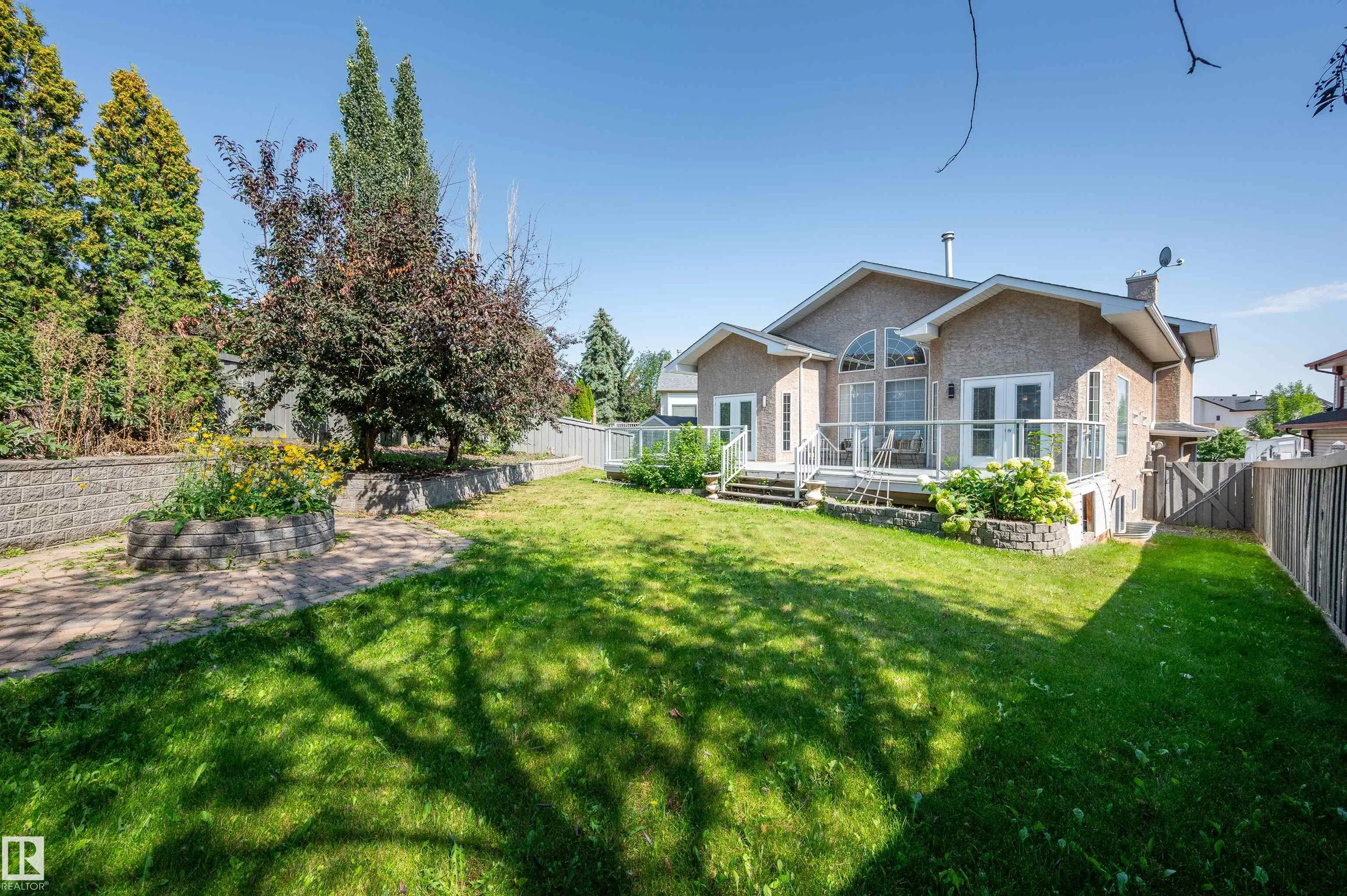 21 OSBORNE Close