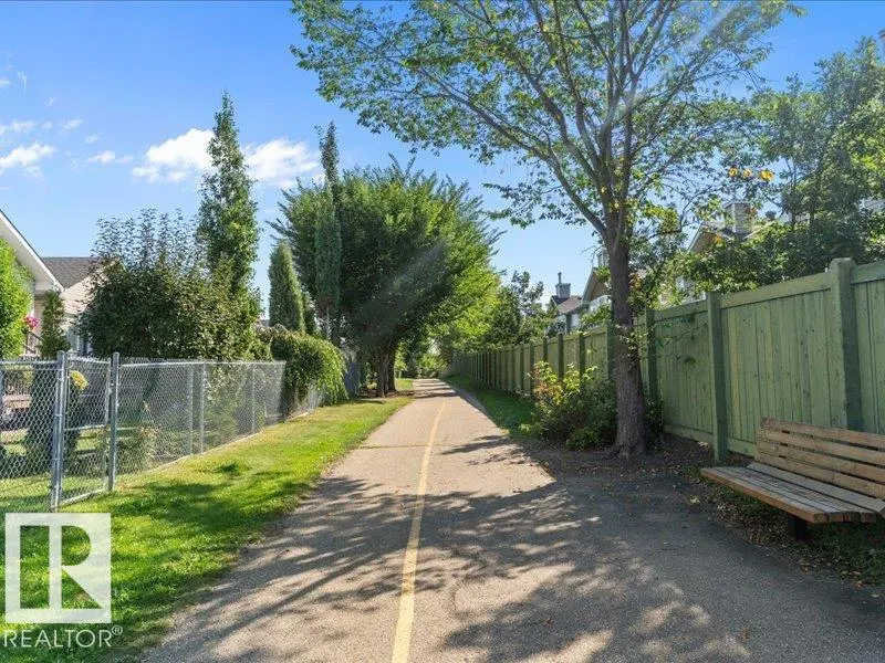 93 CAVAN Crescent