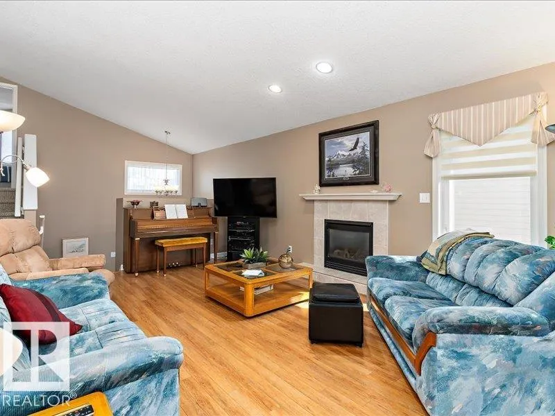 93 CAVAN Crescent