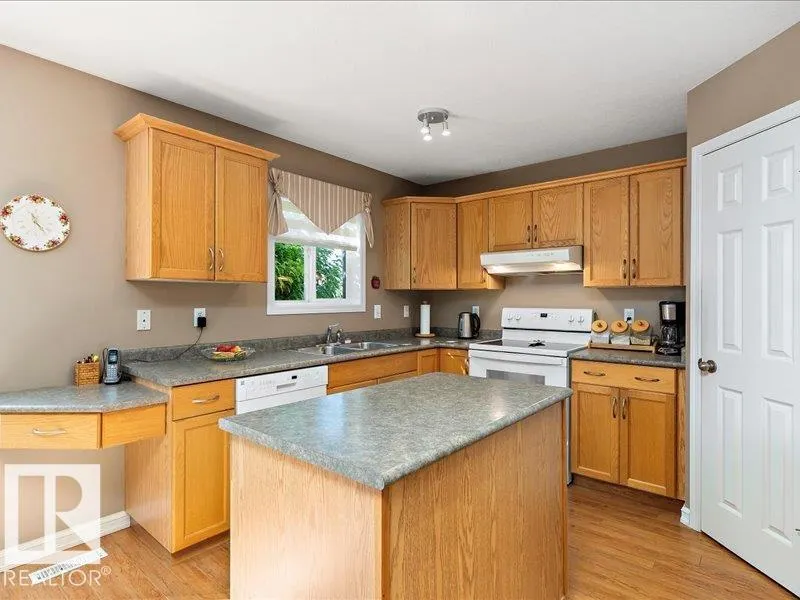 93 CAVAN Crescent