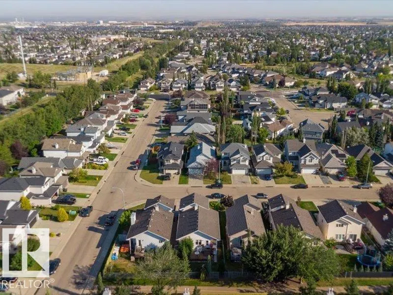 93 CAVAN Crescent