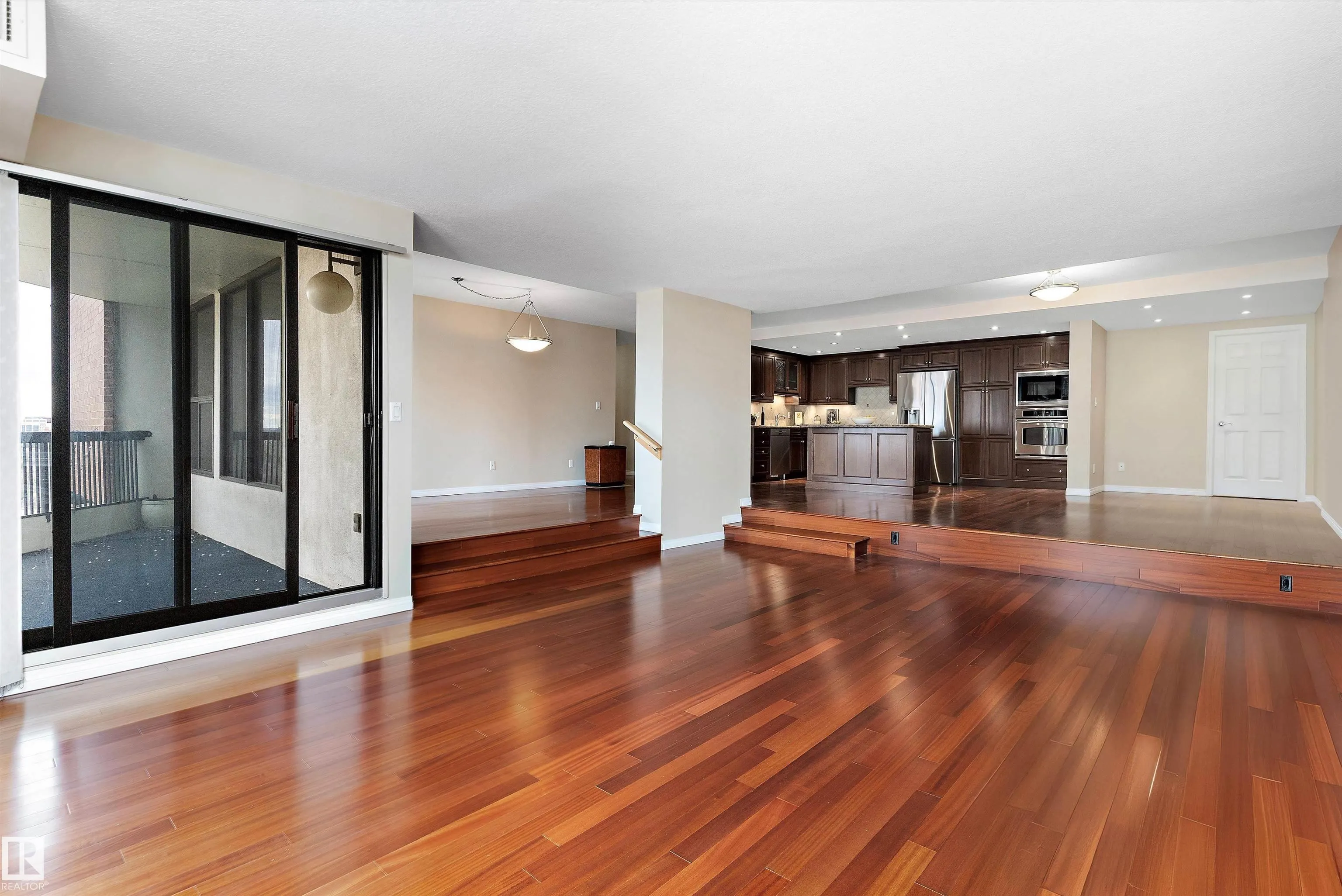 11503 100 Avenue
