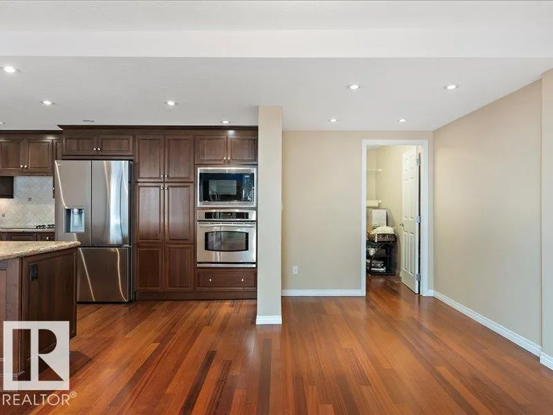 11503 100 Avenue