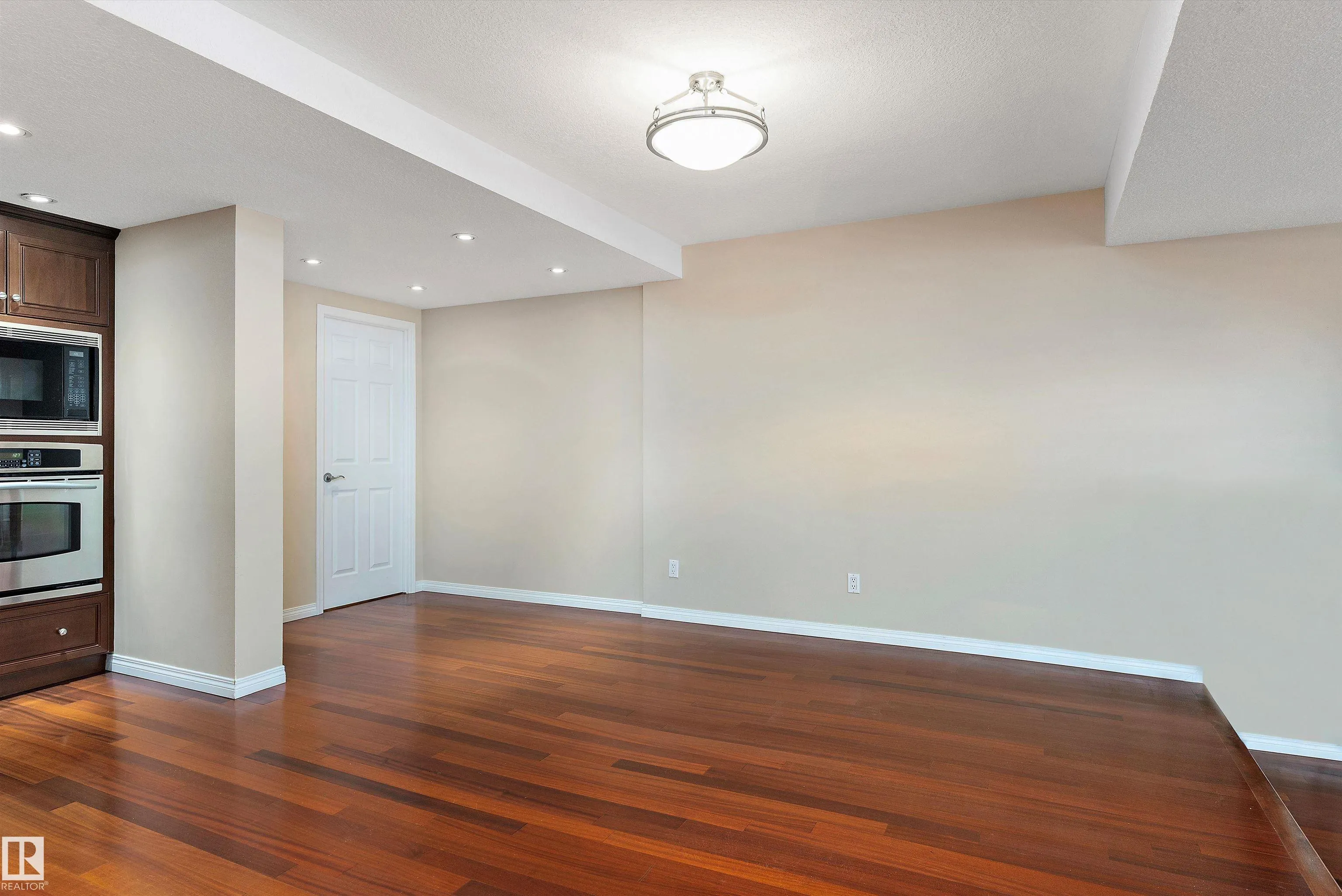 11503 100 Avenue