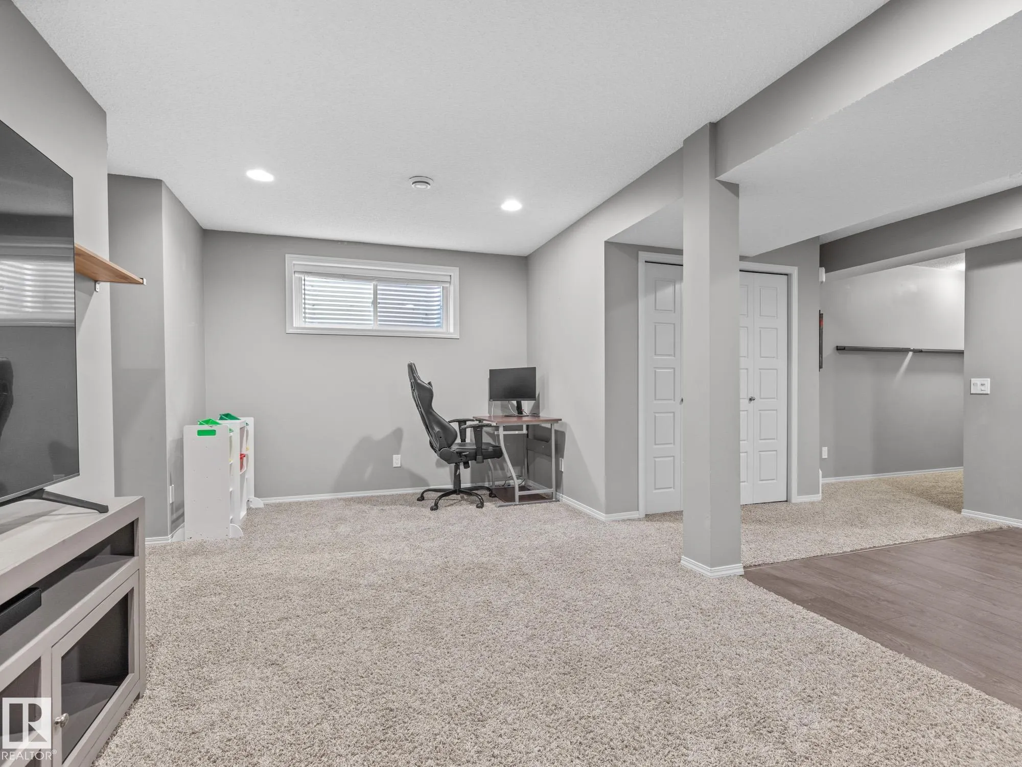 66 RED TAIL Way