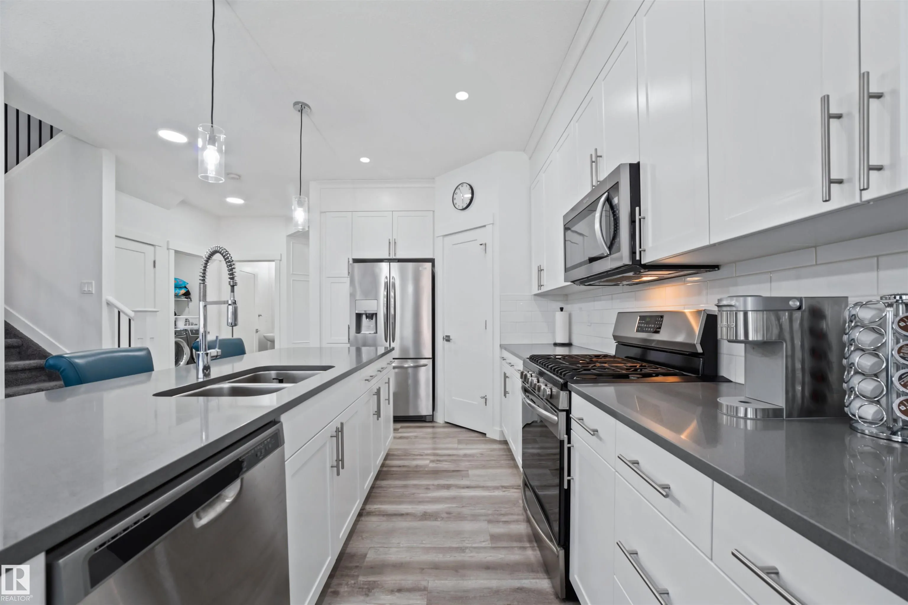 2100 GRAYDON HILL Crescent