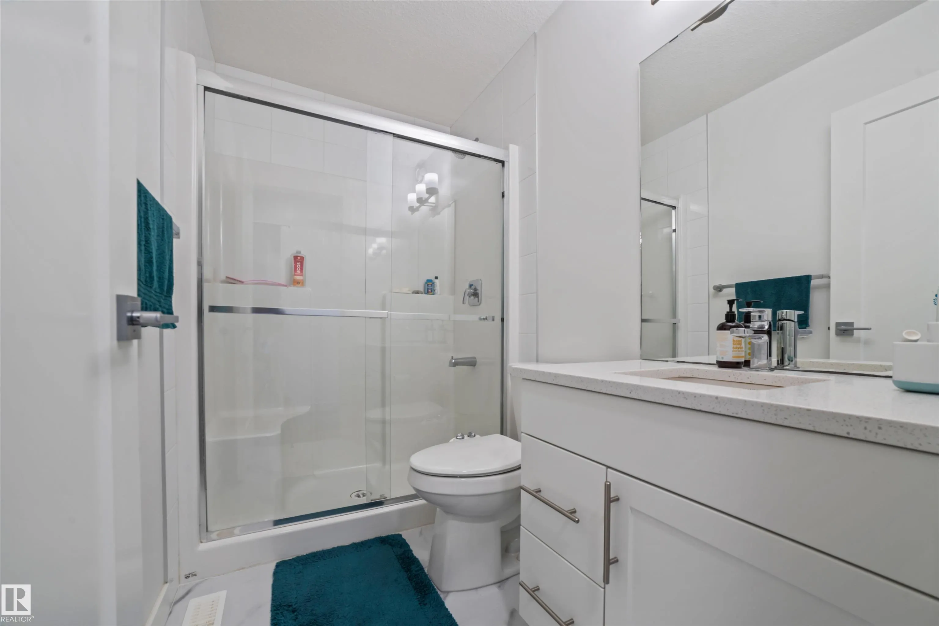 2100 GRAYDON HILL Crescent