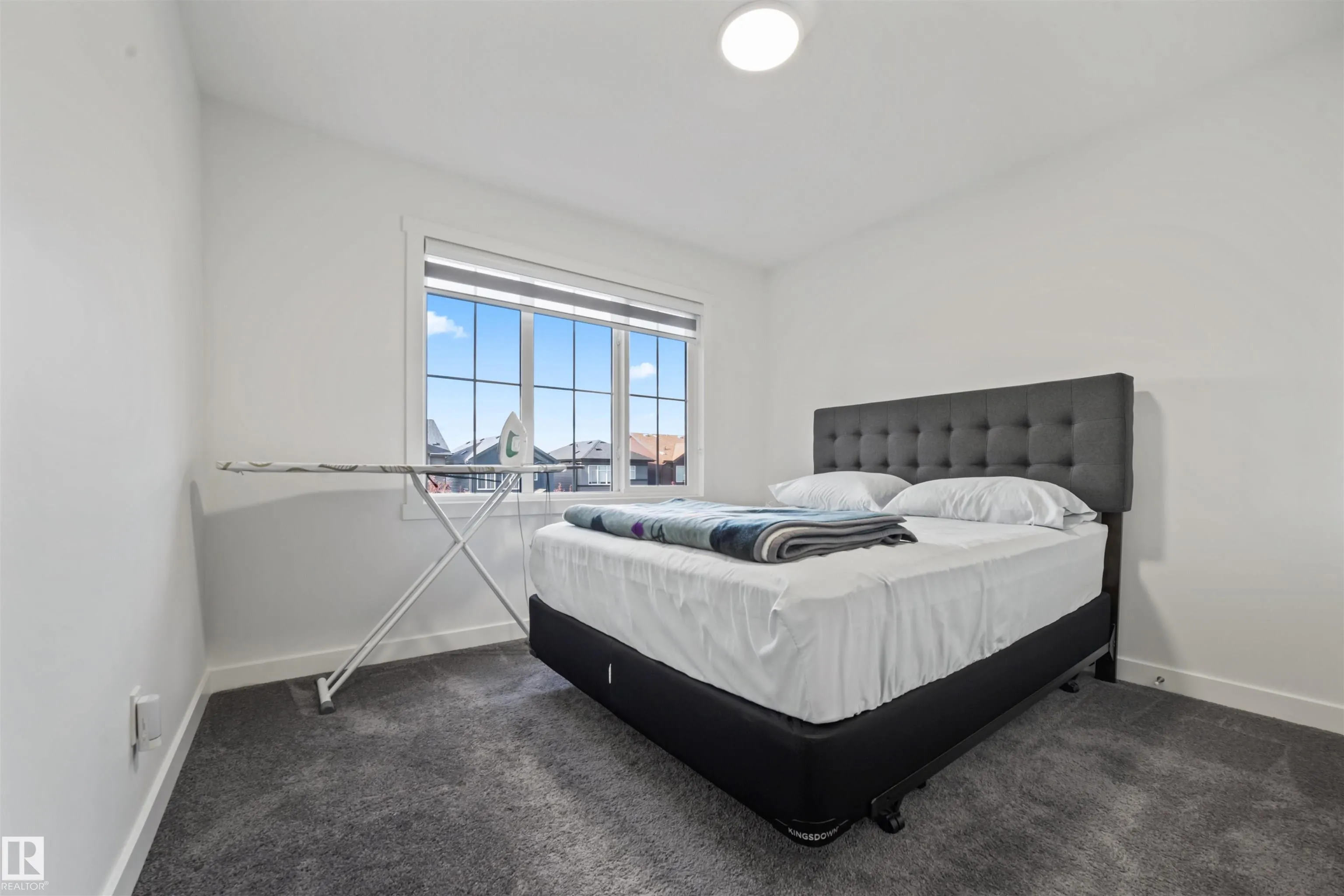2100 GRAYDON HILL Crescent