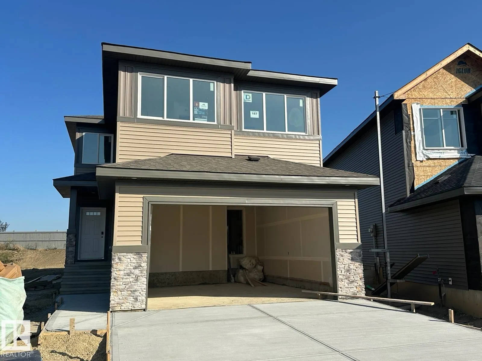 187 CALEDON Crescent