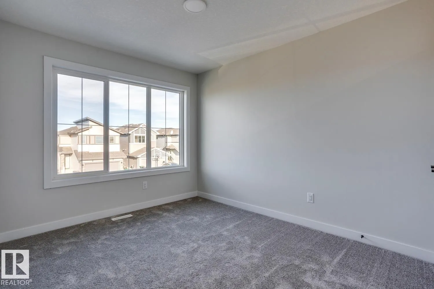 187 CALEDON Crescent