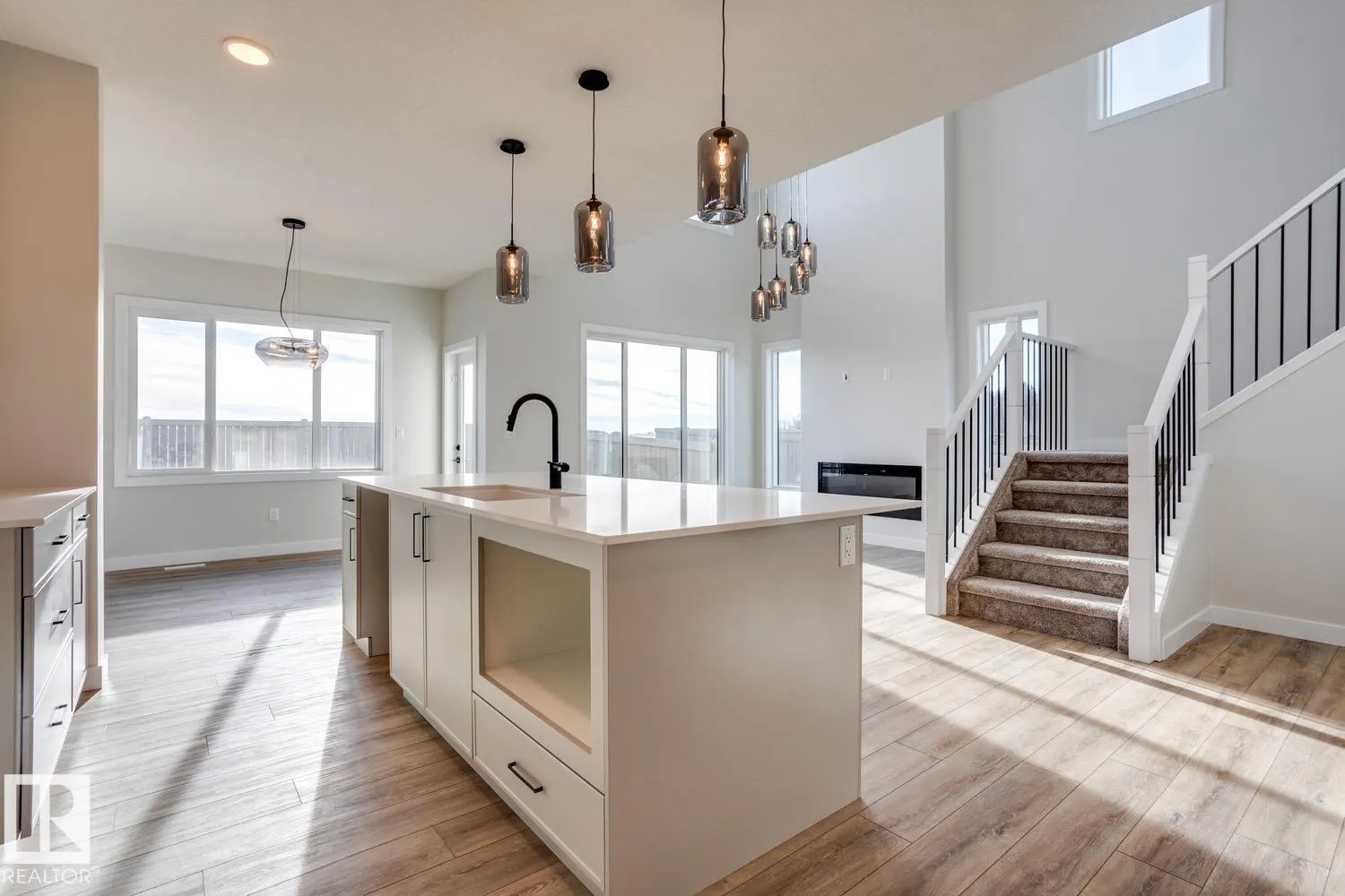 187 CALEDON Crescent