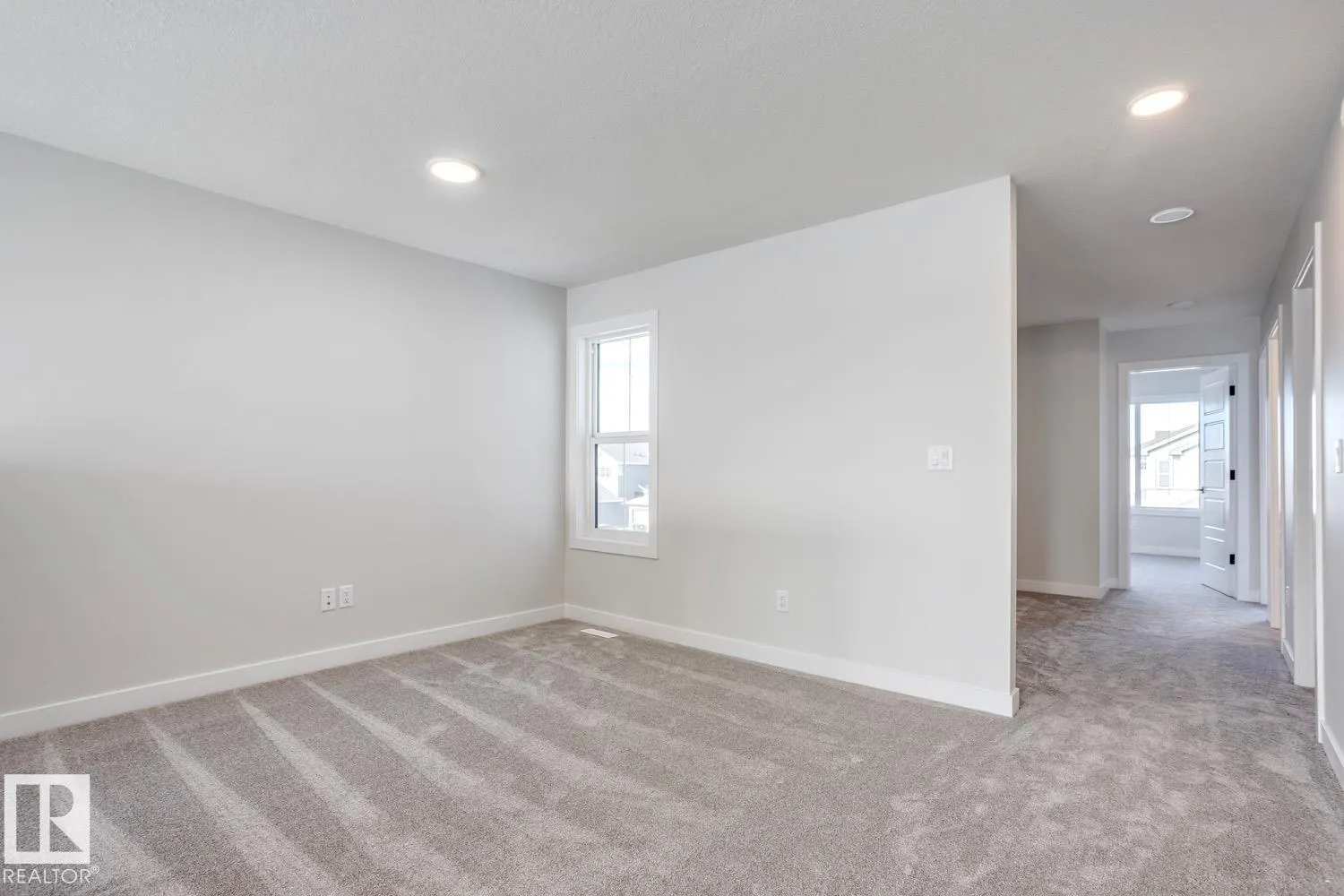 187 CALEDON Crescent