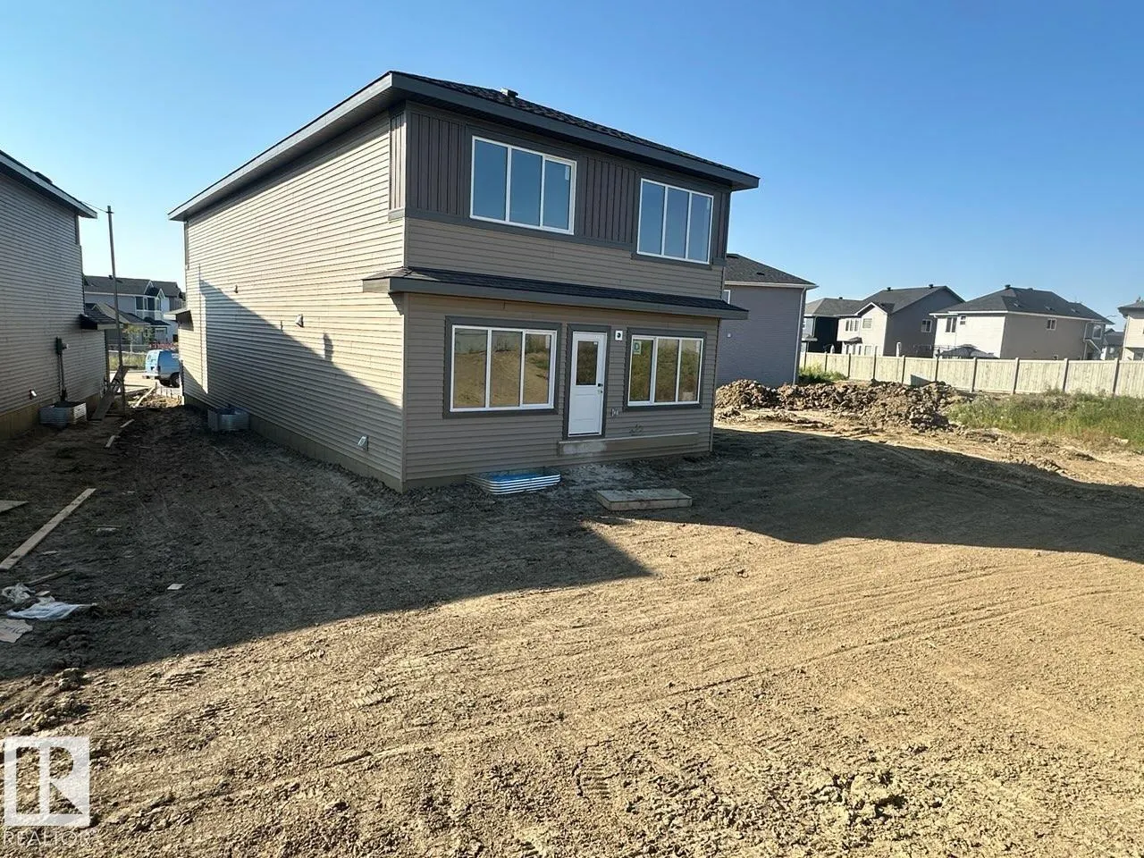 187 CALEDON Crescent