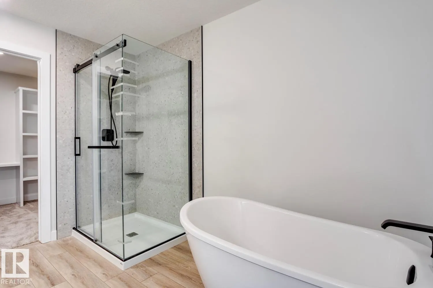 187 CALEDON Crescent