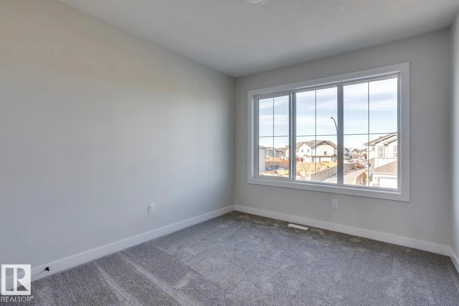 187 CALEDON Crescent