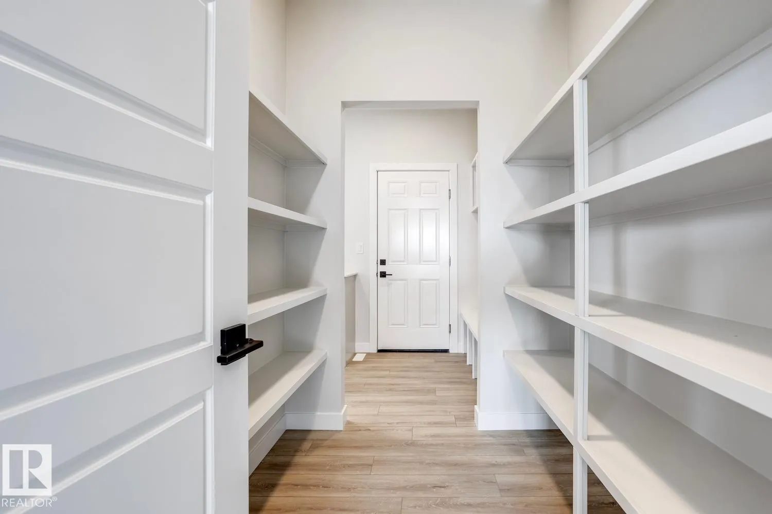 187 CALEDON Crescent