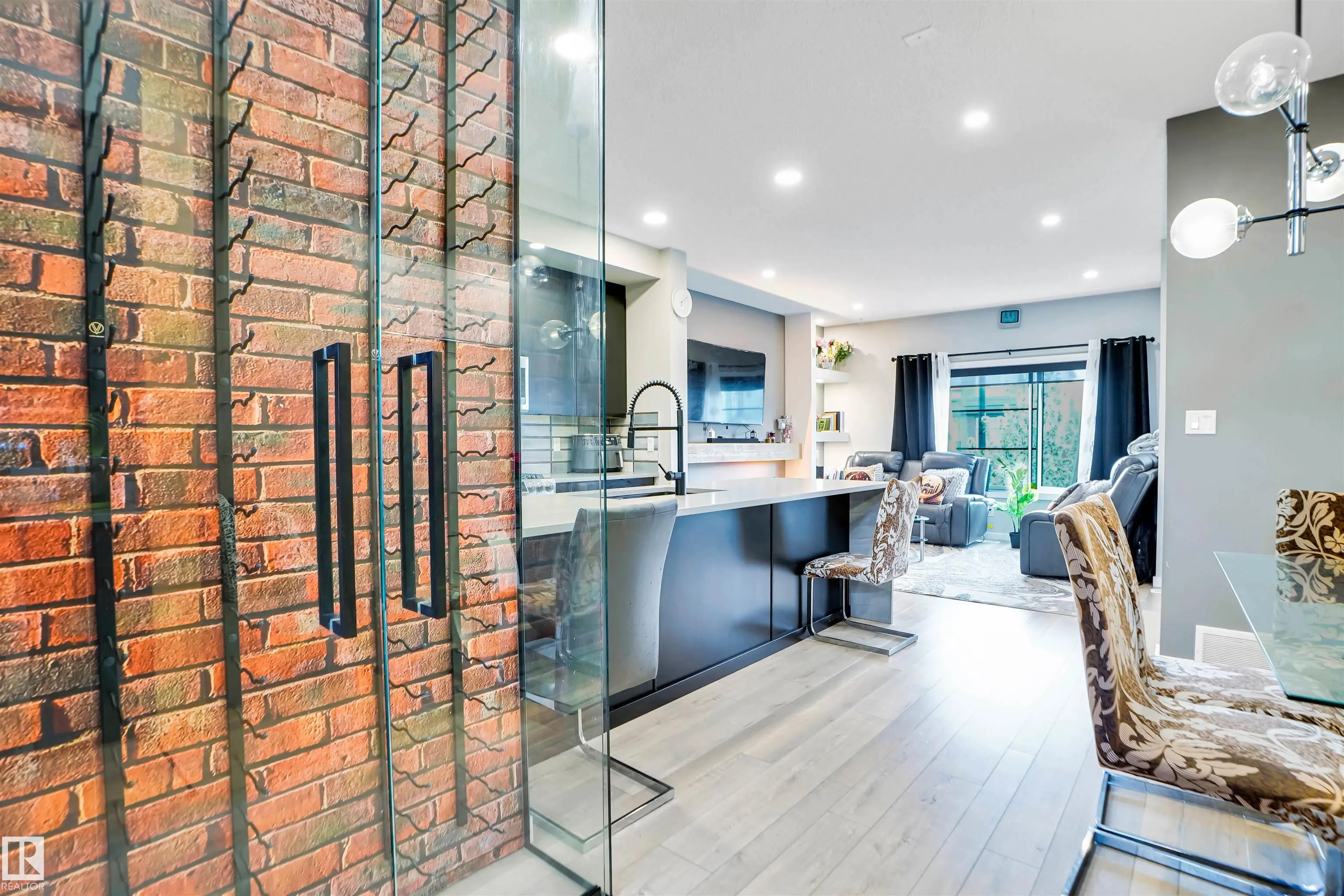 266 CHARLESWORTH Drive