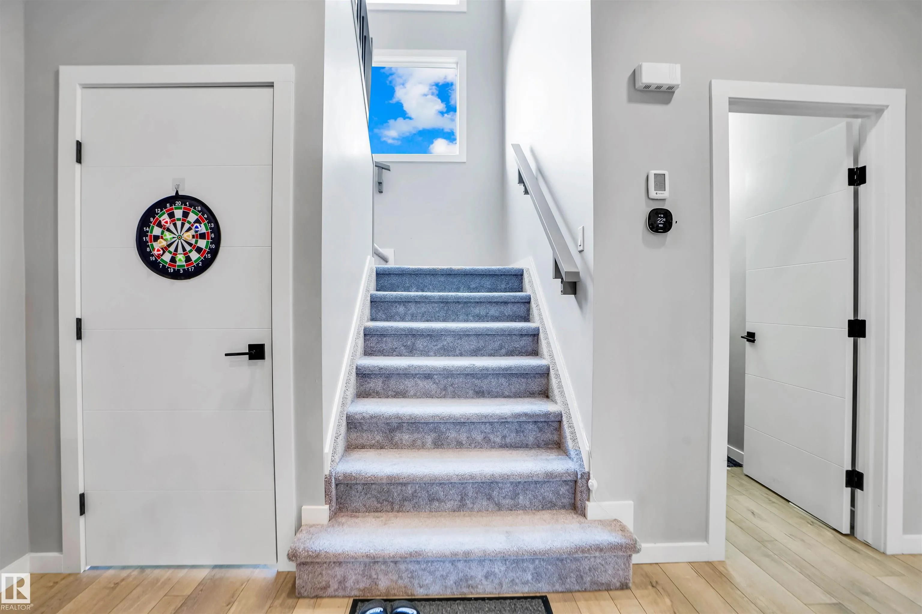 266 CHARLESWORTH Drive