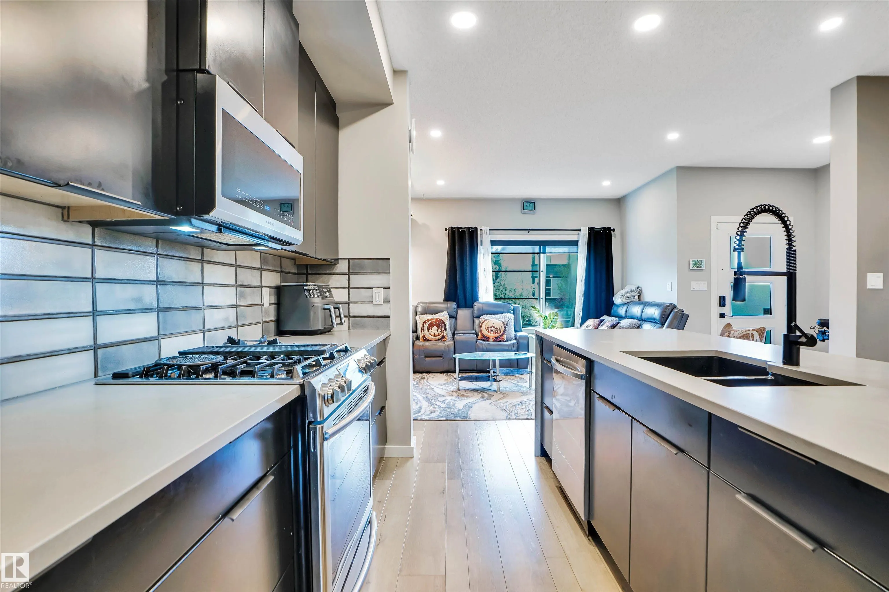 266 CHARLESWORTH Drive