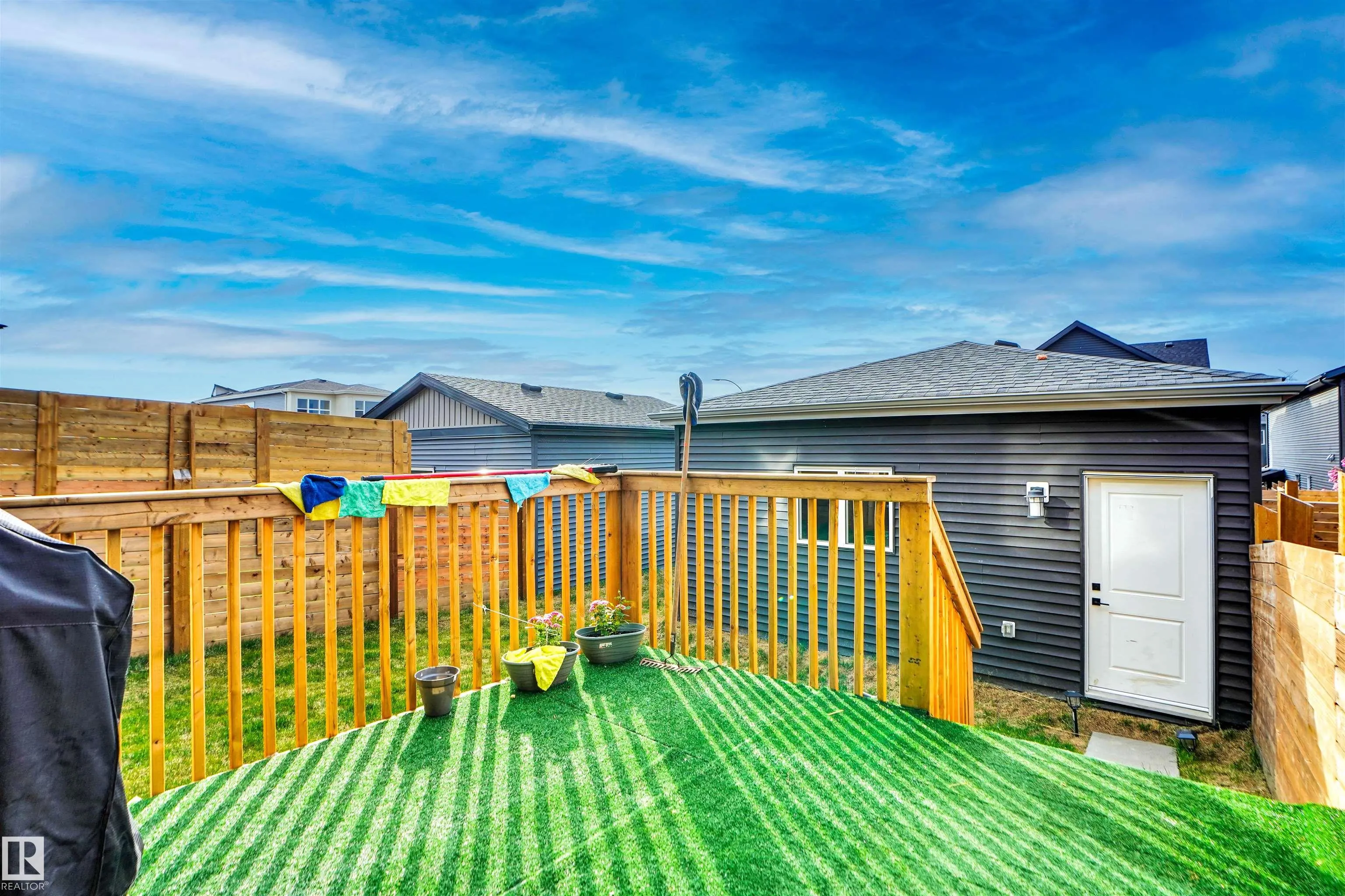 266 CHARLESWORTH Drive