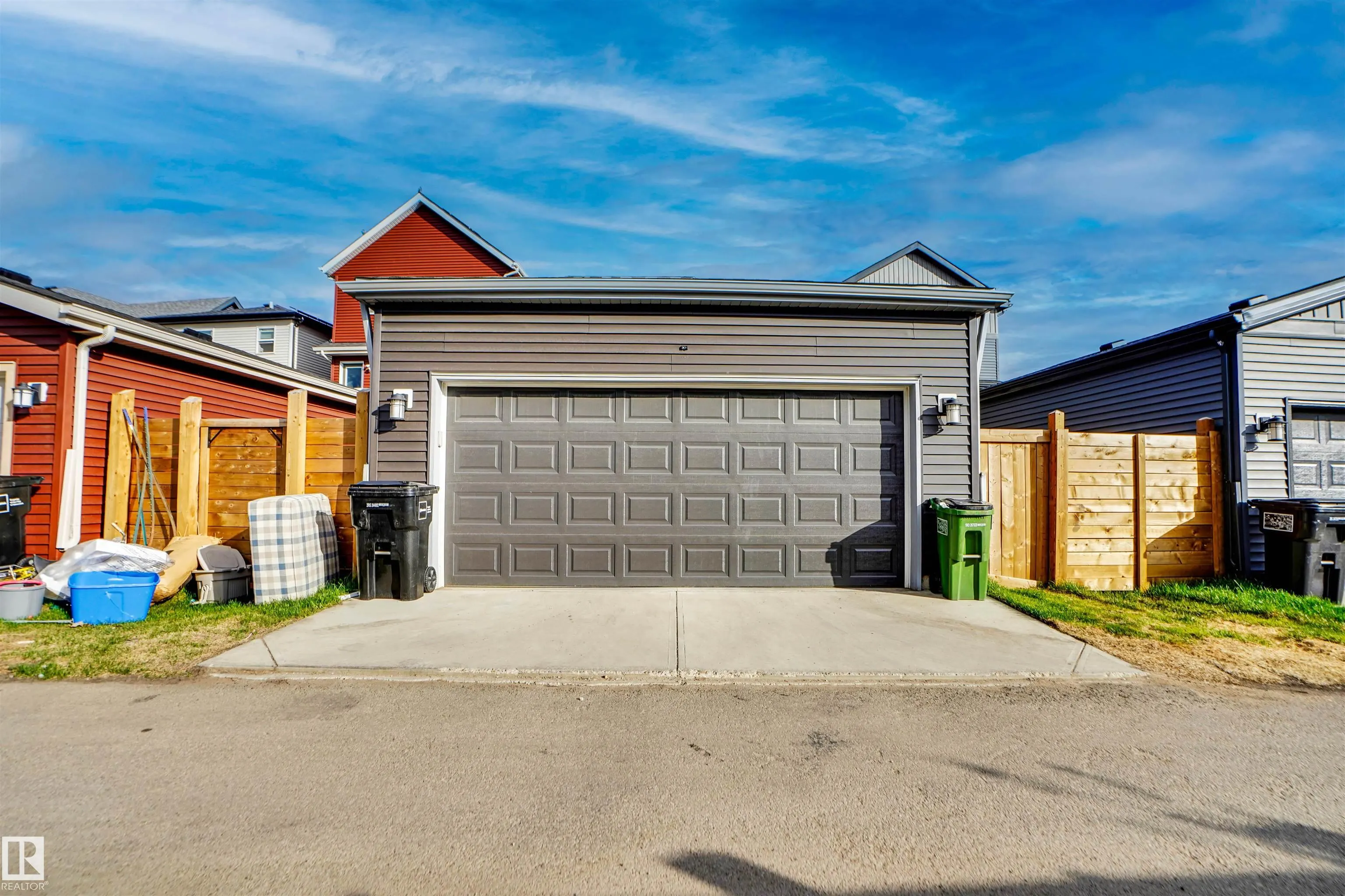 266 CHARLESWORTH Drive