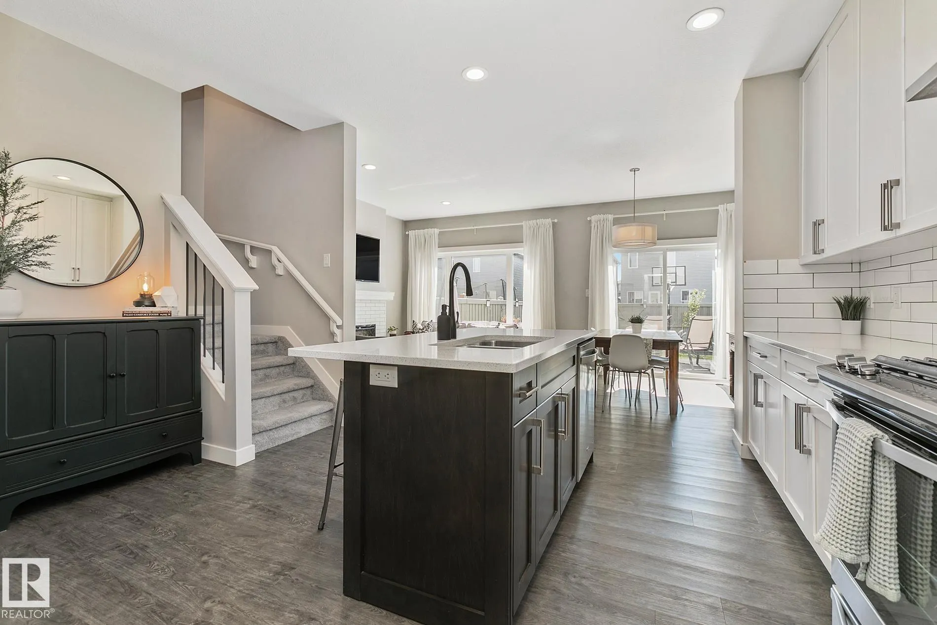 7419 CREIGHTON Place