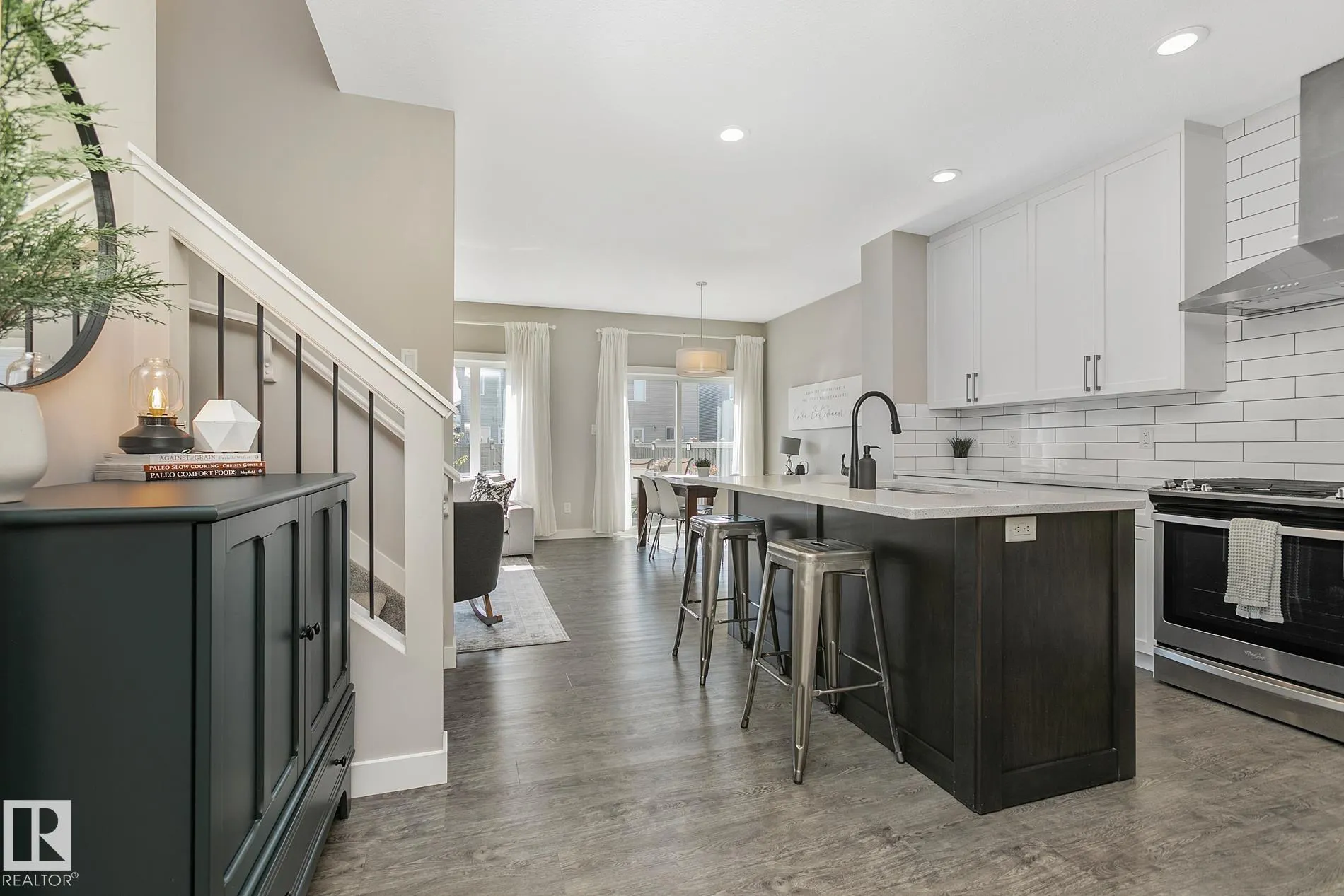 7419 CREIGHTON Place