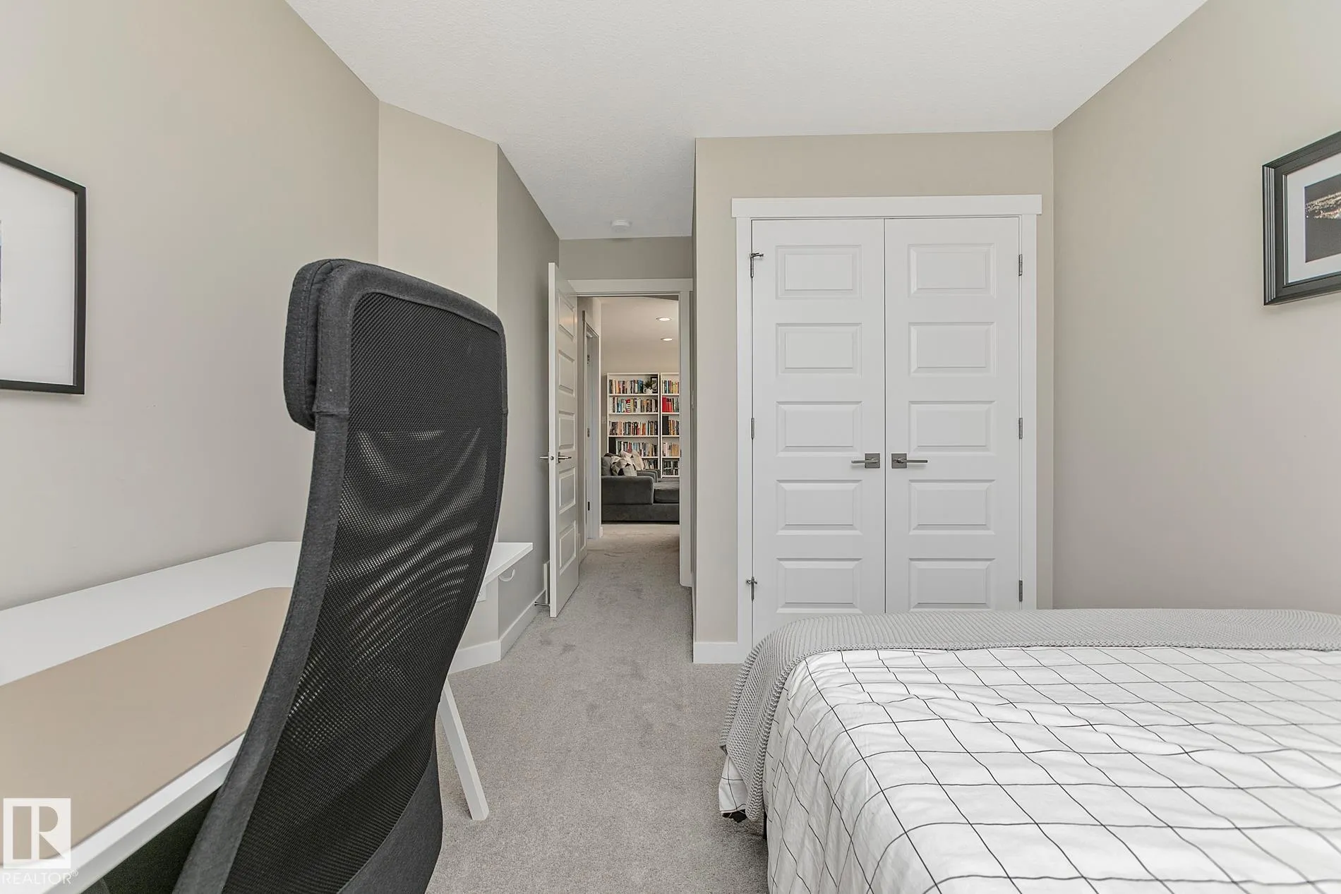 7419 CREIGHTON Place