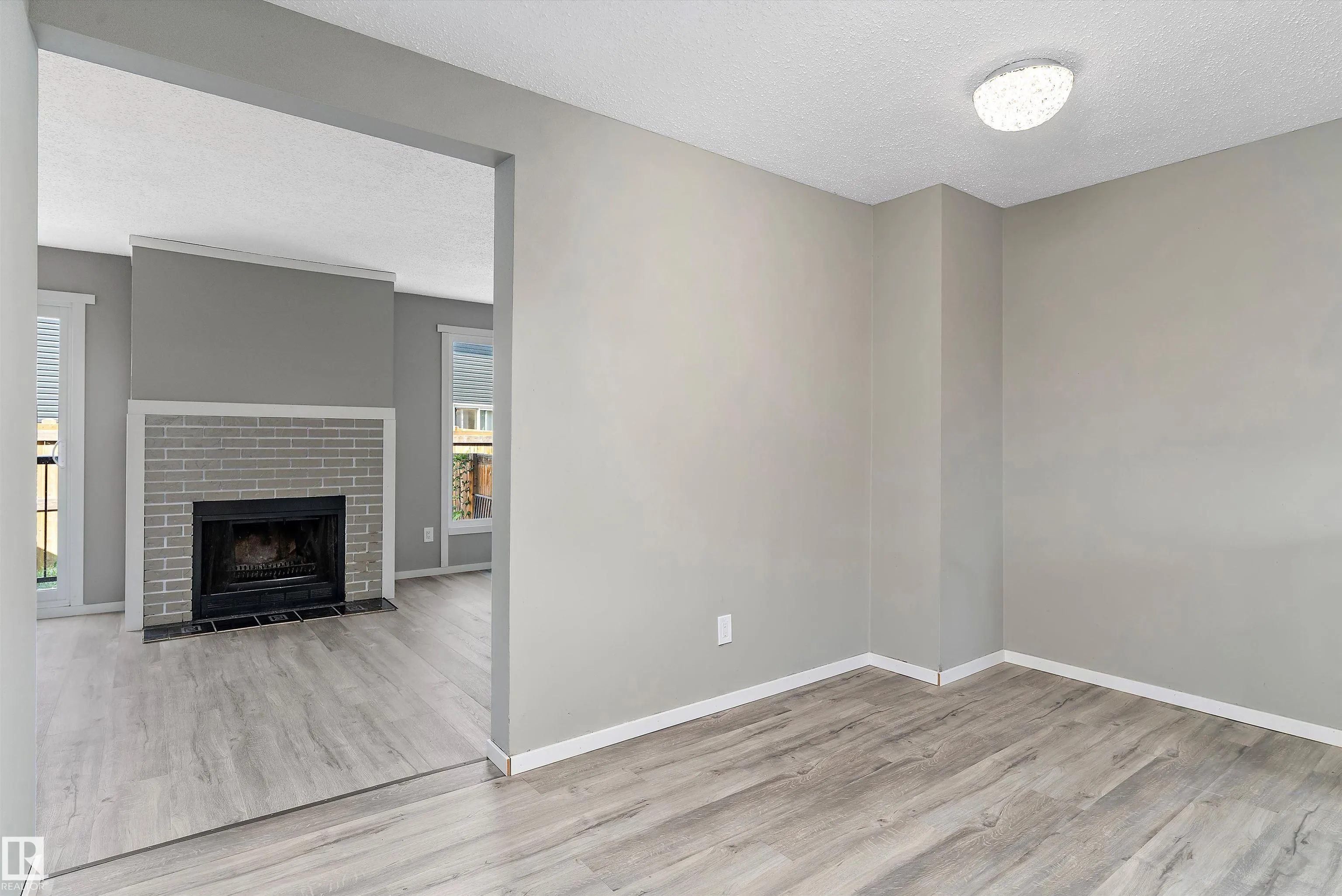 467 DUNLUCE Road