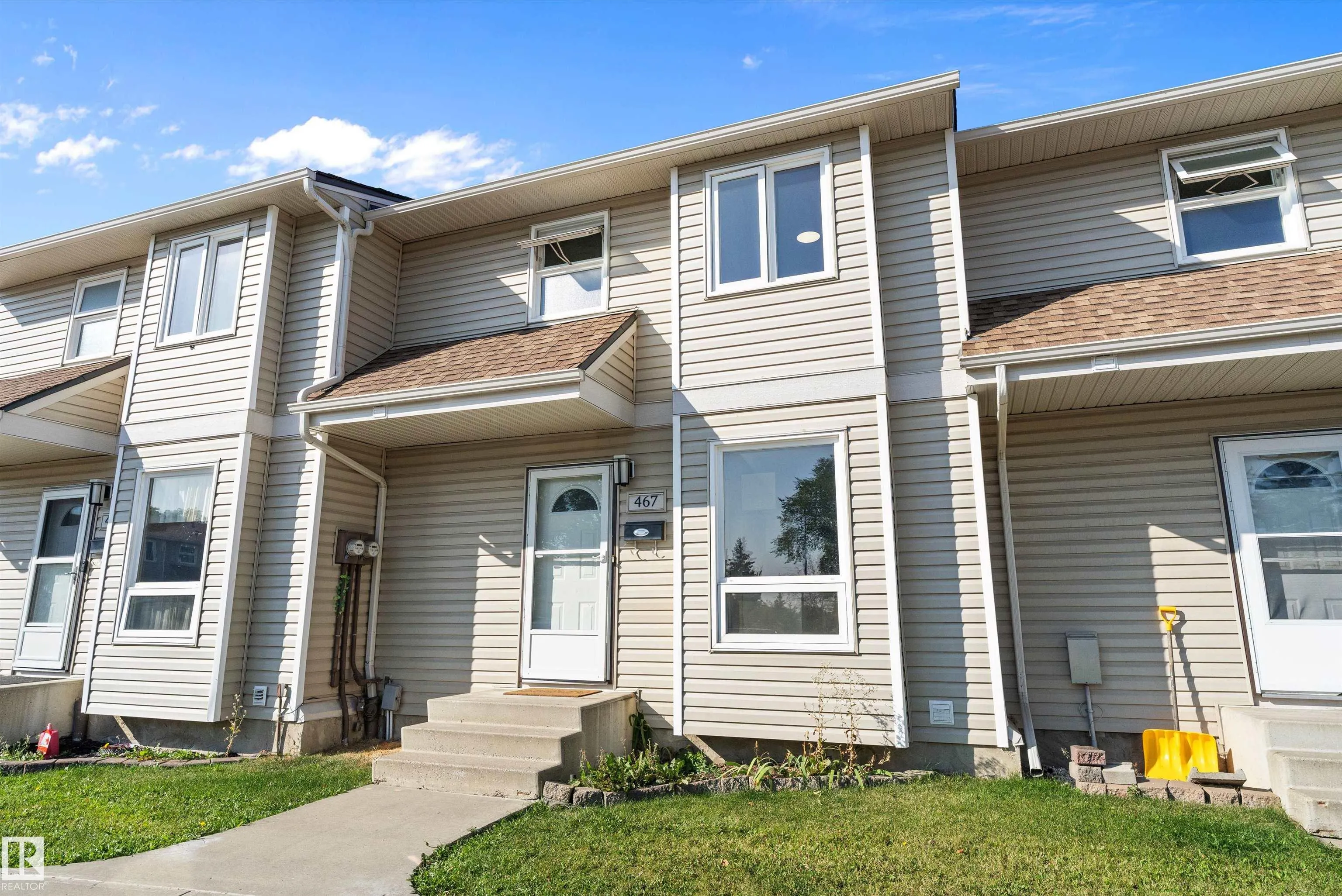 467 DUNLUCE Road