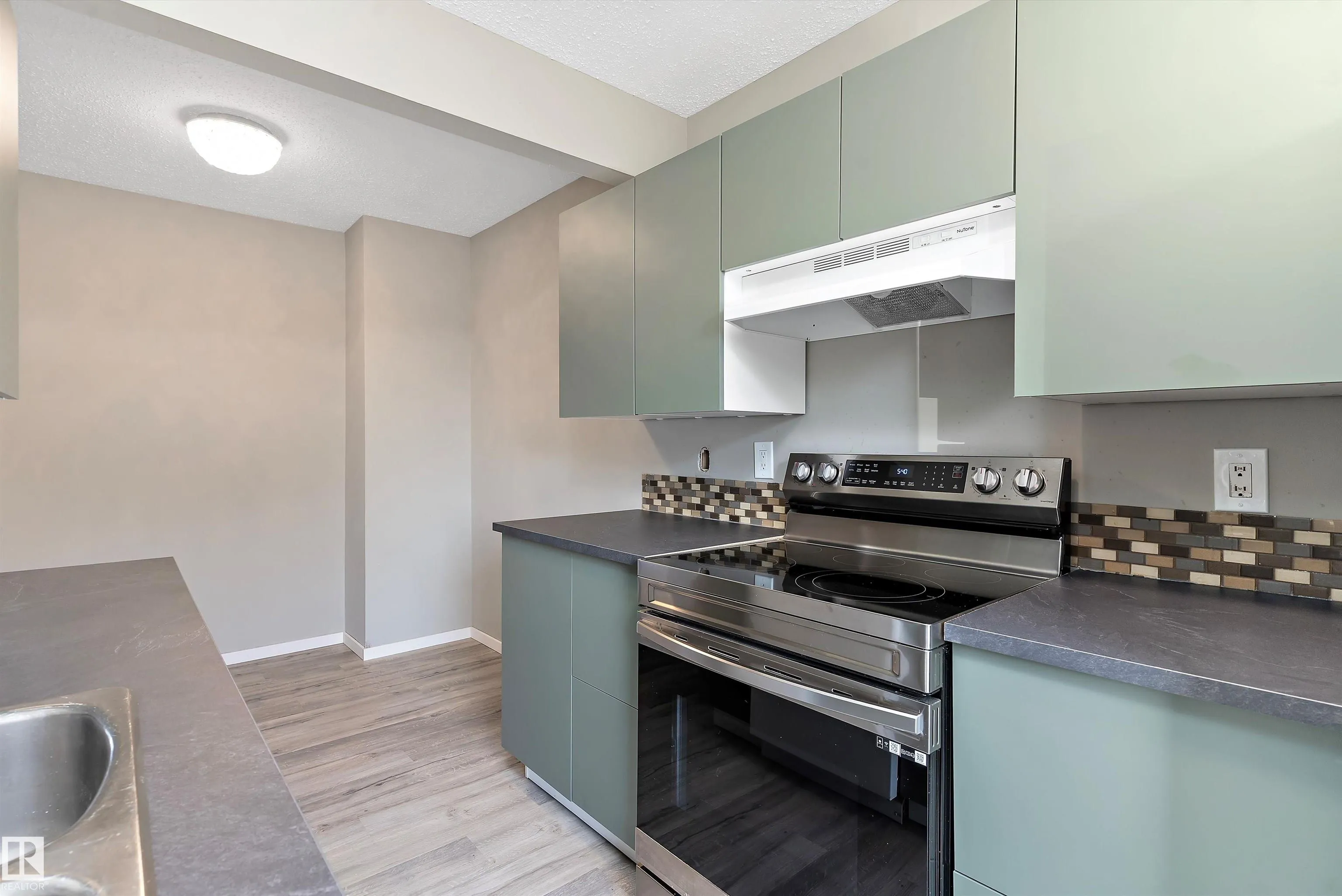 467 DUNLUCE Road