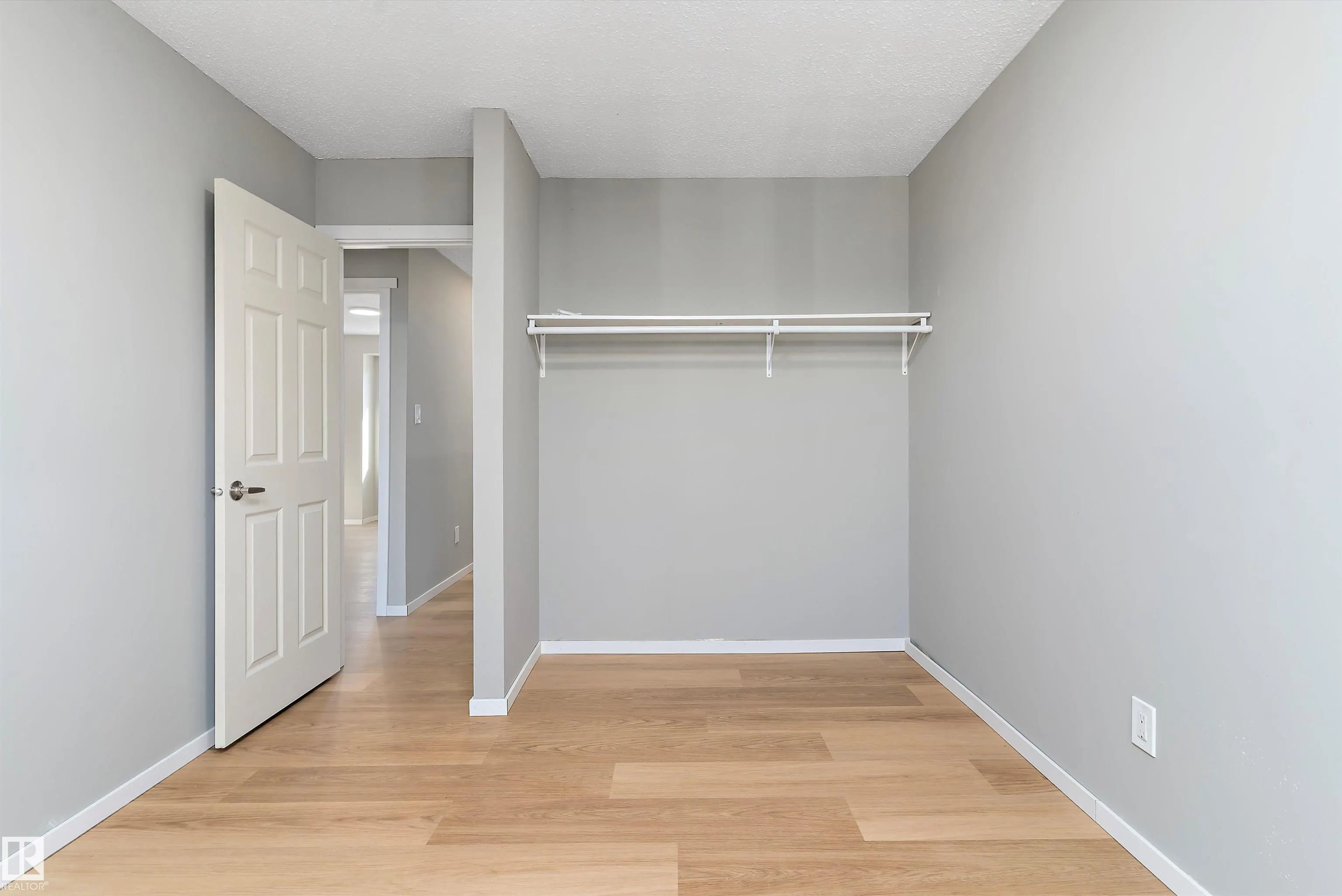 467 DUNLUCE Road