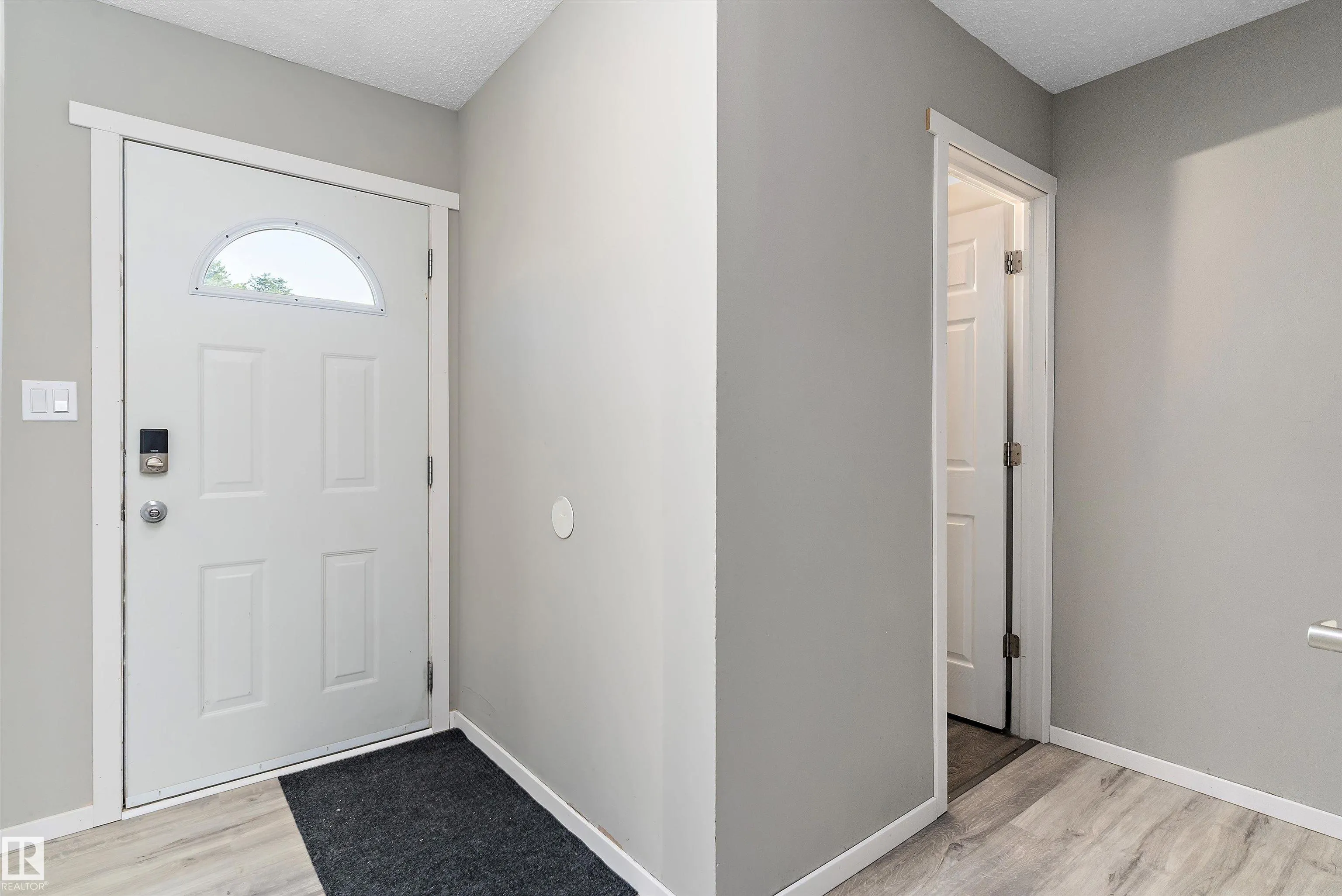 467 DUNLUCE Road