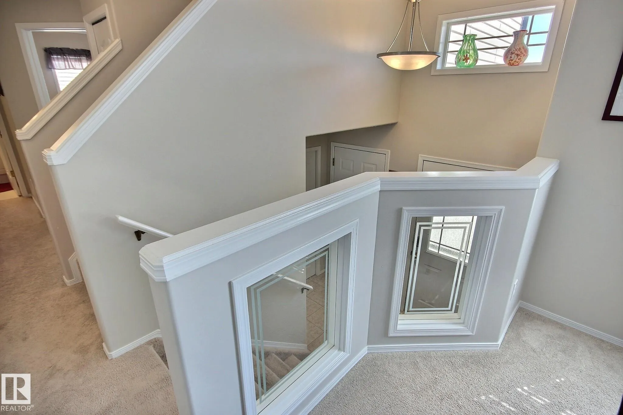428 RAINBOW Crescent