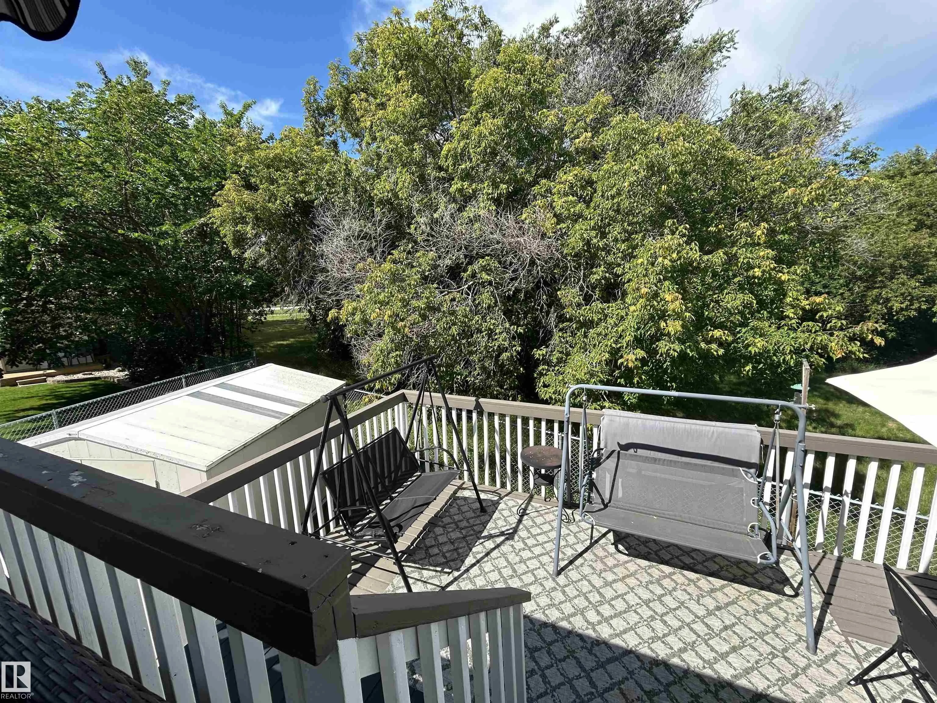 428 RAINBOW Crescent