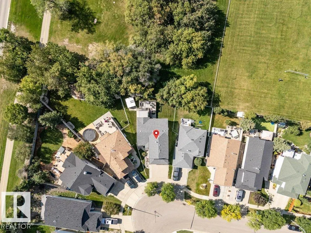 428 RAINBOW Crescent