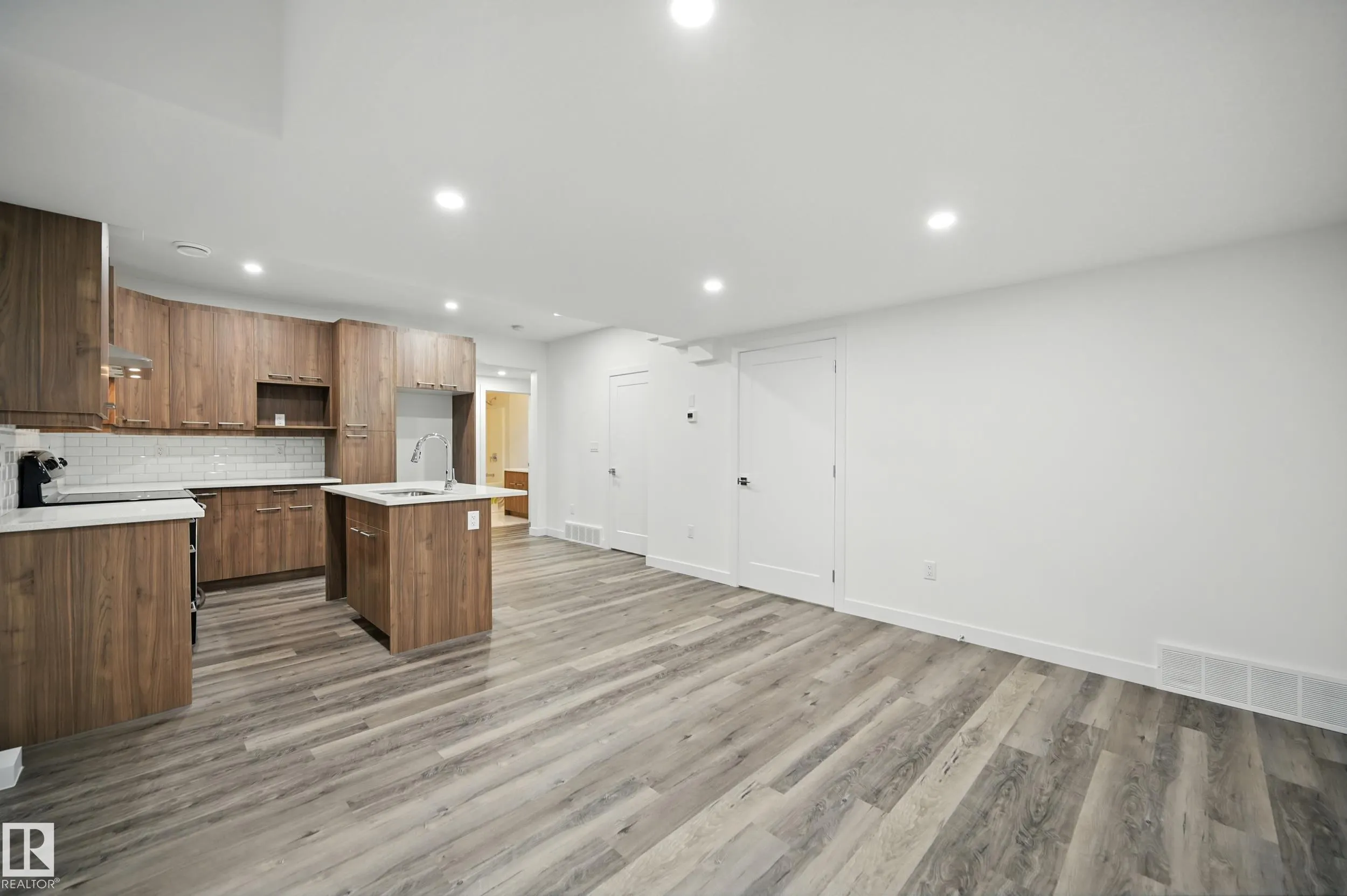 3384 CHICKADEE Drive